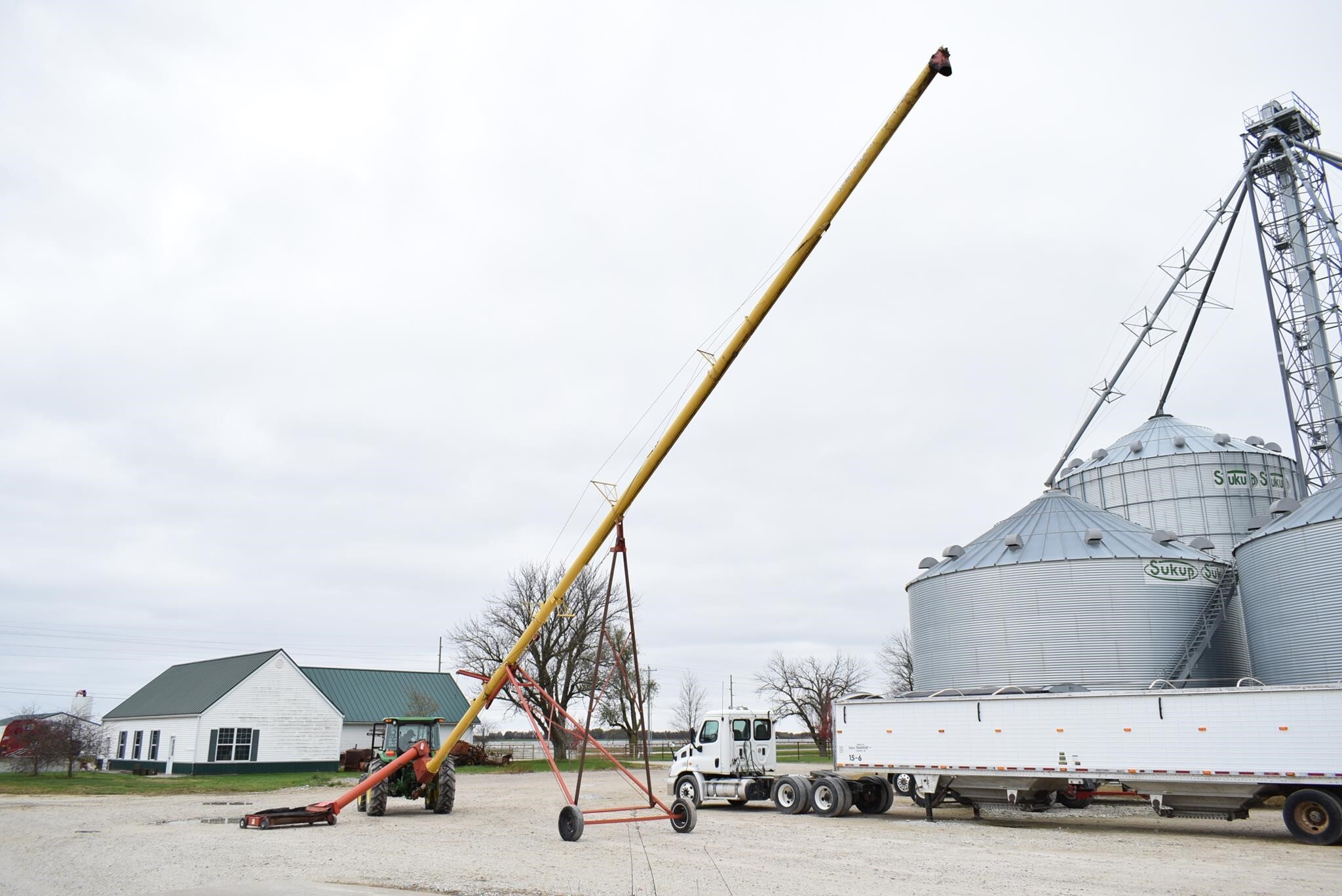  Westfield MK100-71 Augers and Conveyor