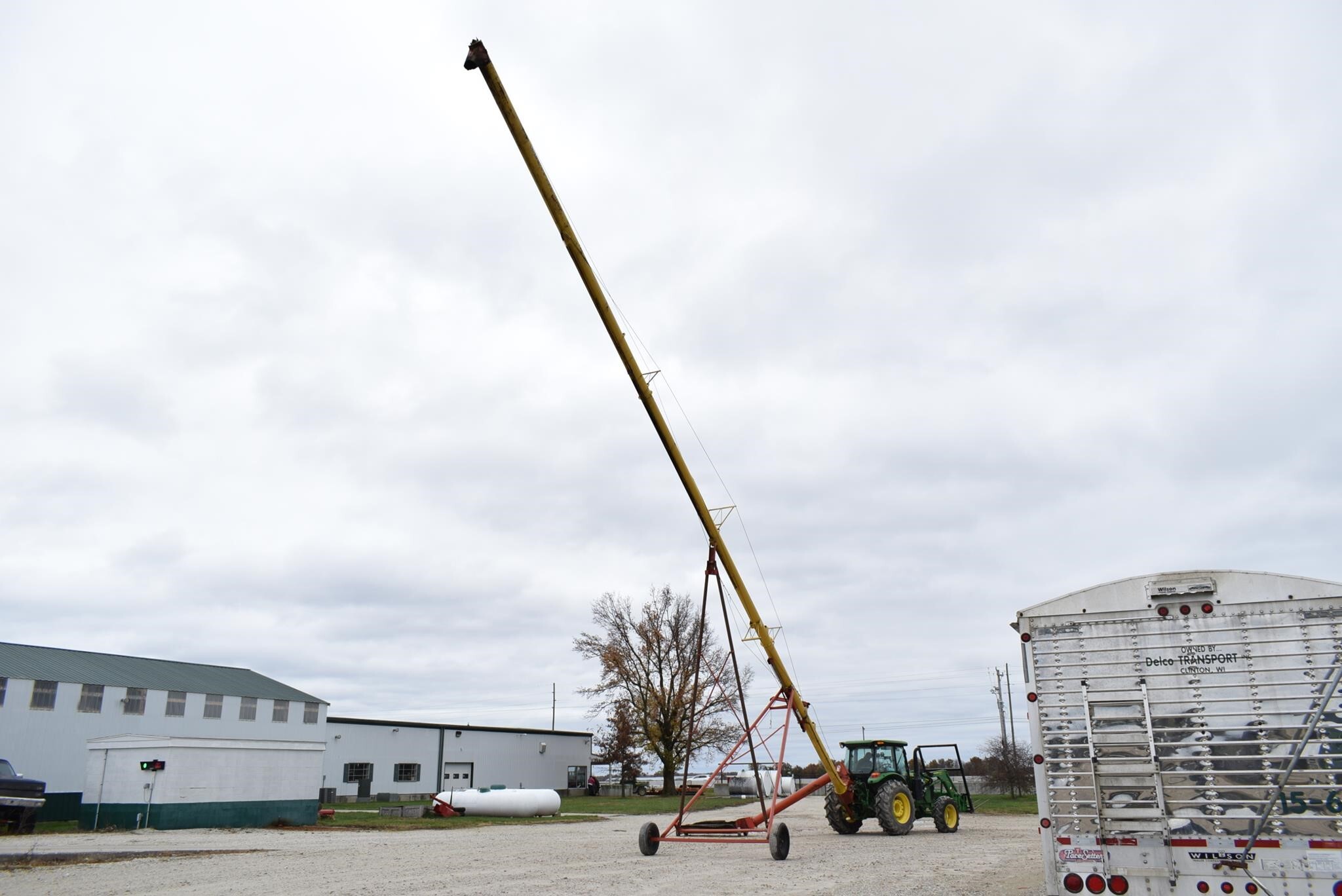  Westfield MK100-71 Augers and Conveyor