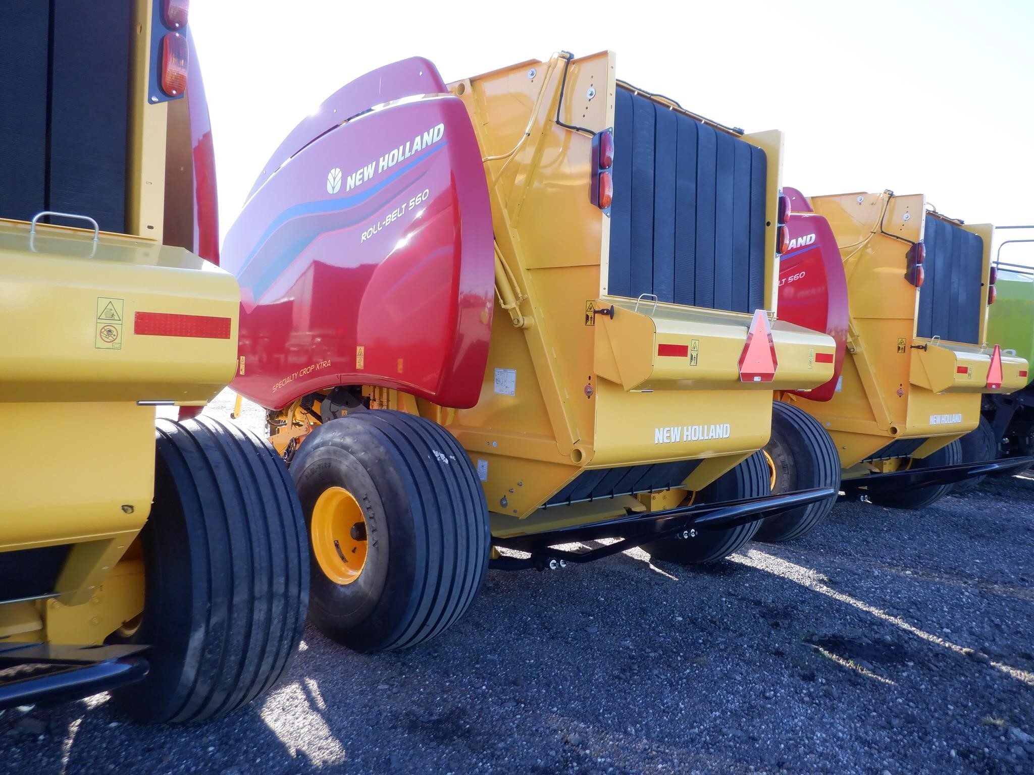 2024 New Holland Roll-Belt 560 Round Baler