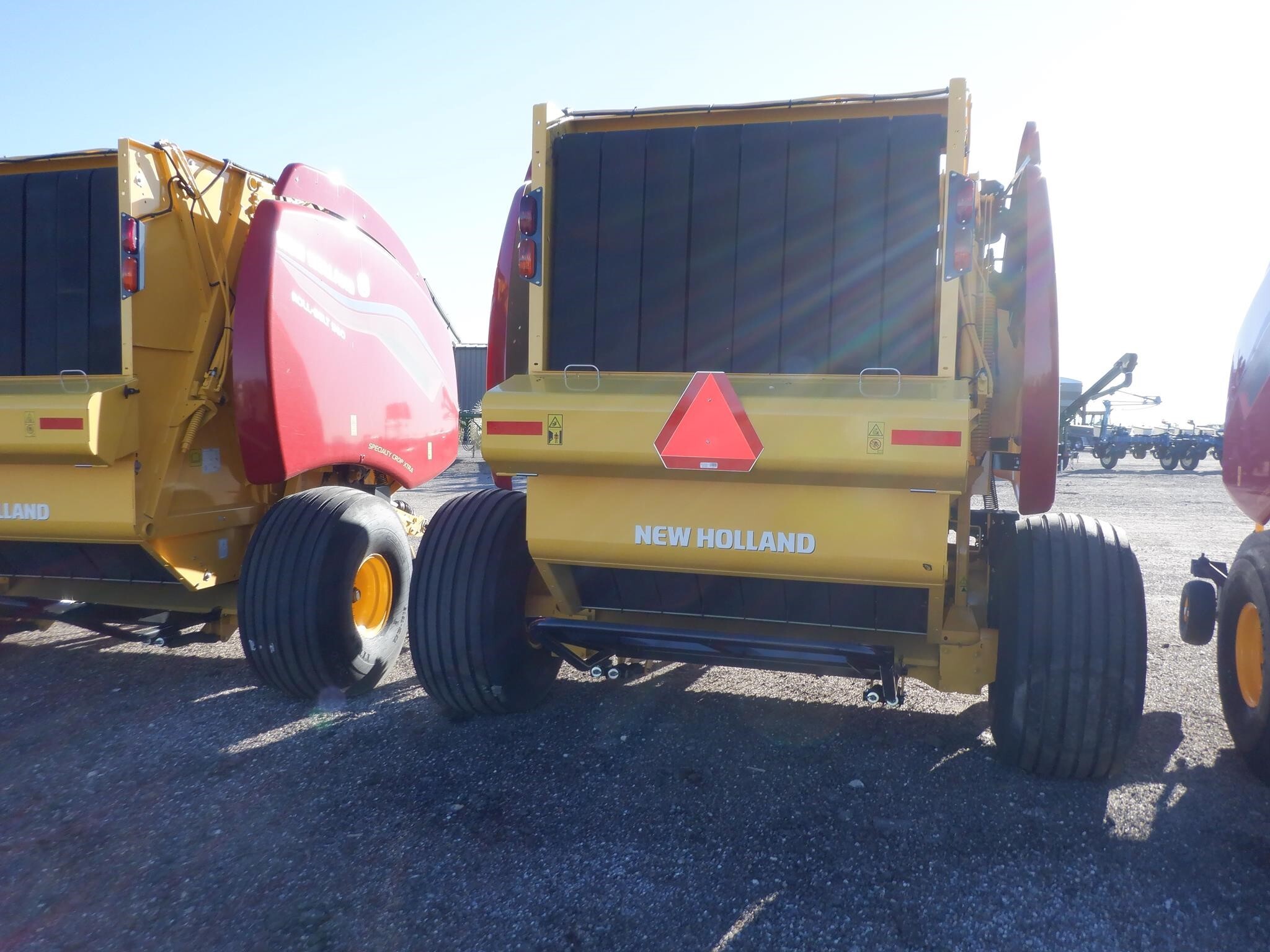 2024 New Holland Roll-Belt 560 Round Baler