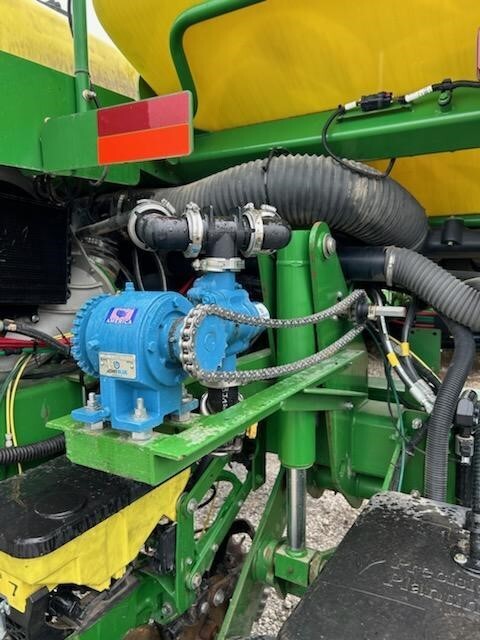 2012 John Deere 1770NT Planter