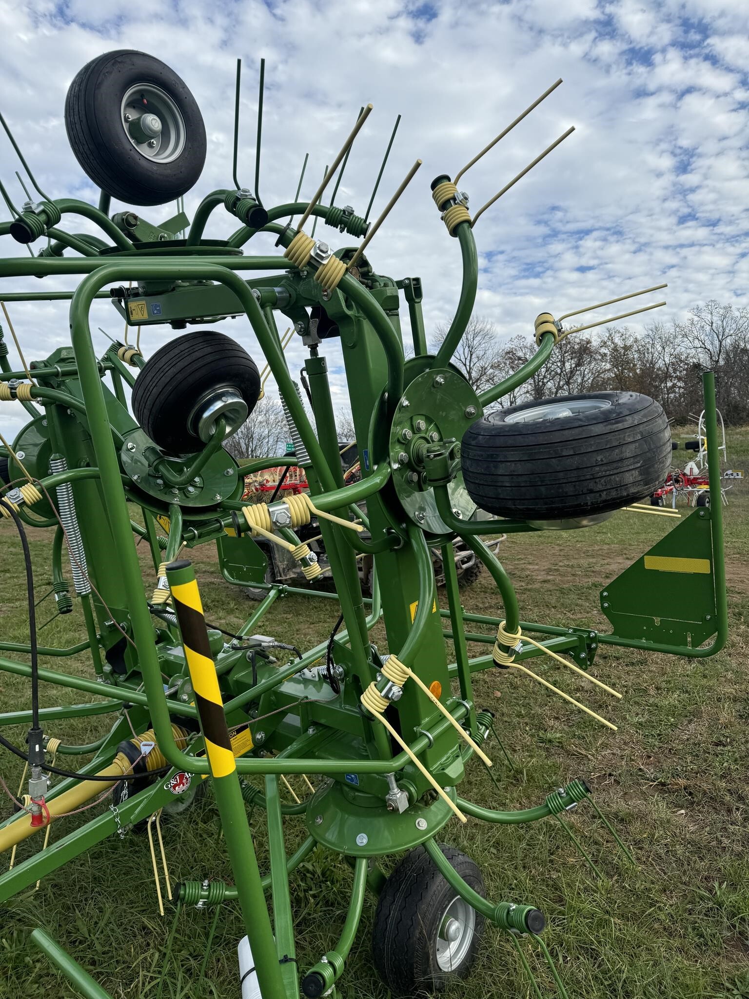 2024 Krone KW782T Rake