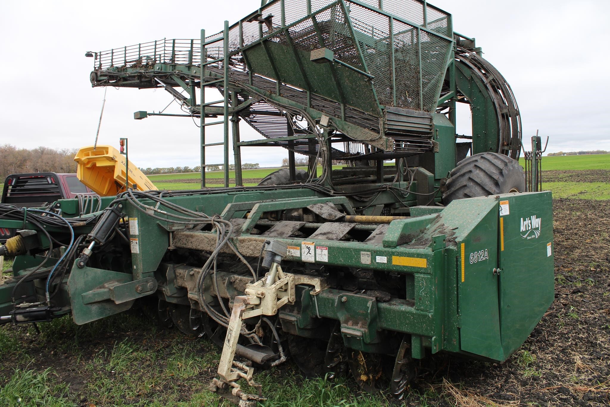 2010 Art's Way 6812A Beet Equipment