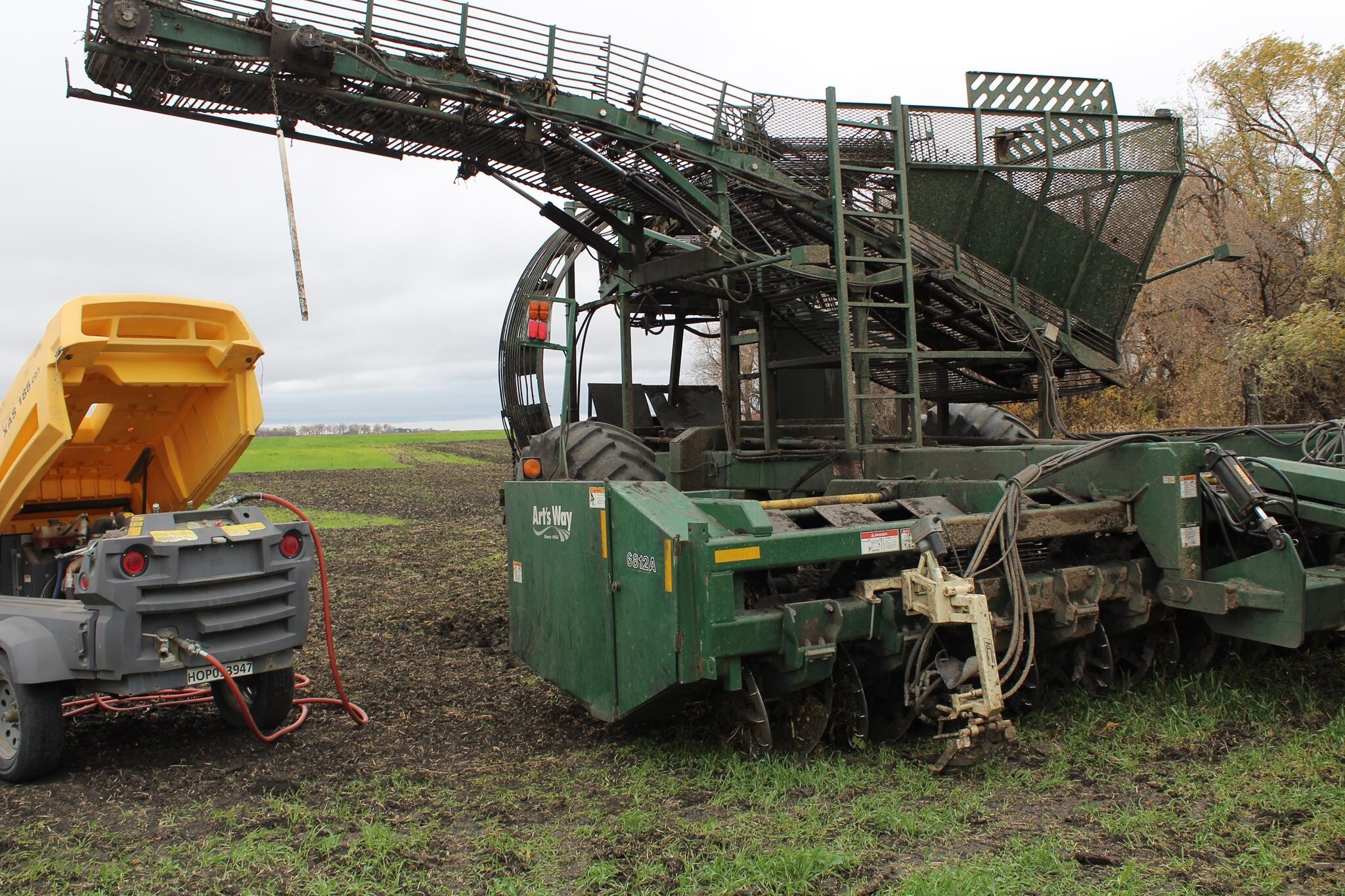 2010 Art's Way 6812A Beet Equipment