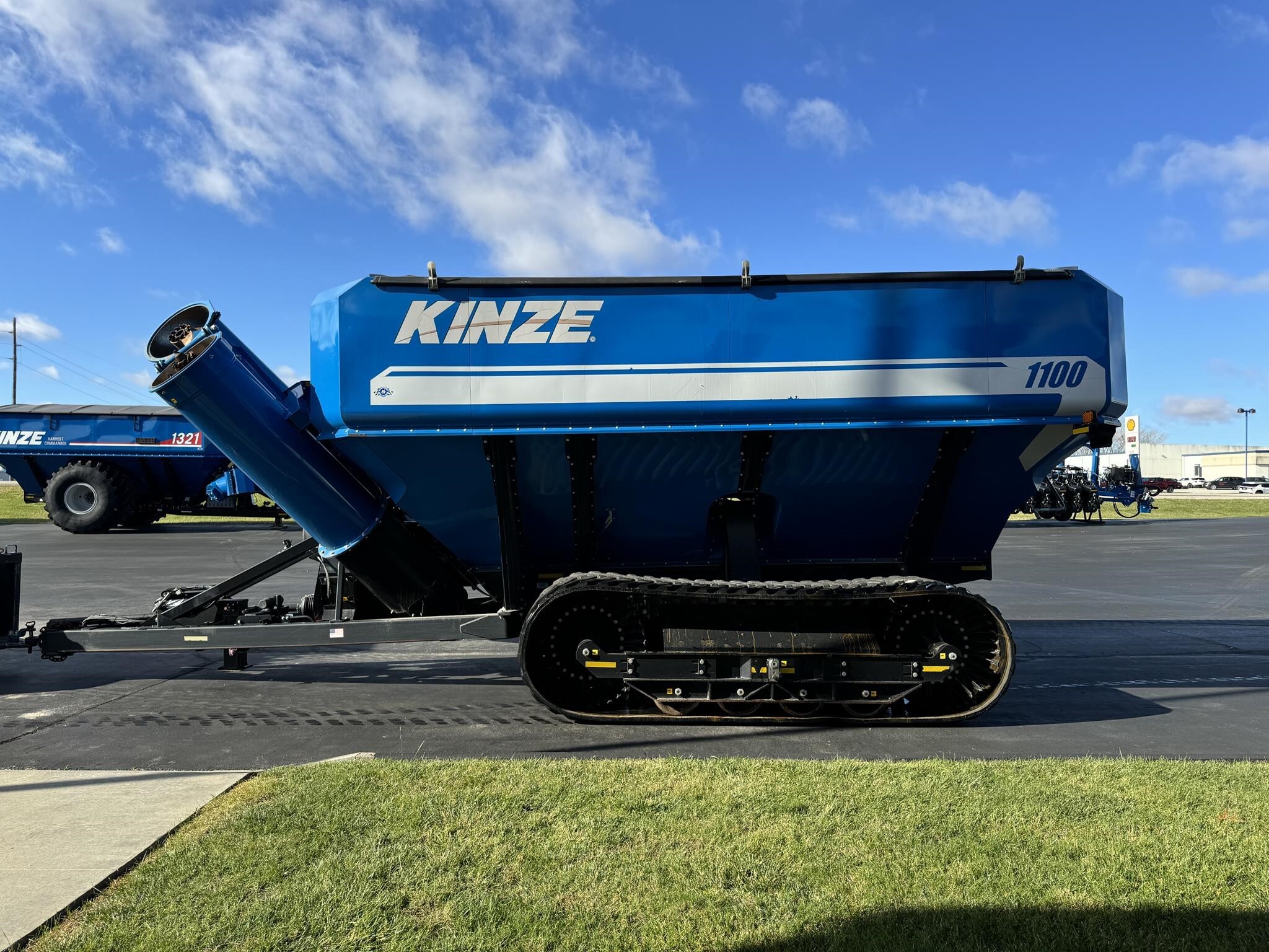 2015 Kinze 1100 Grain Cart