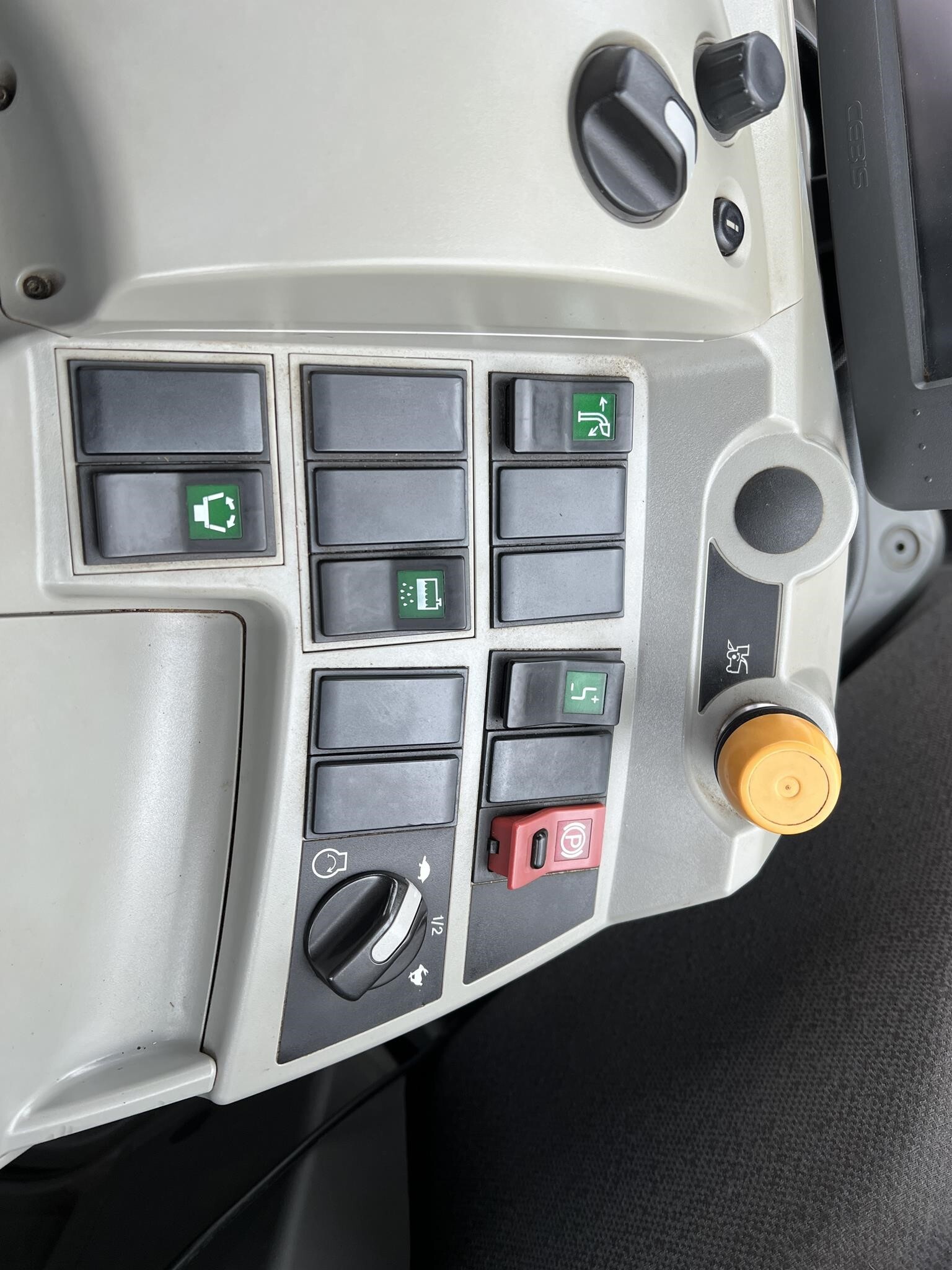 2017 Claas Jaguar 970 Self-Propelled Forage Harvester