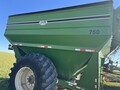  J&M 750 Grain Cart
