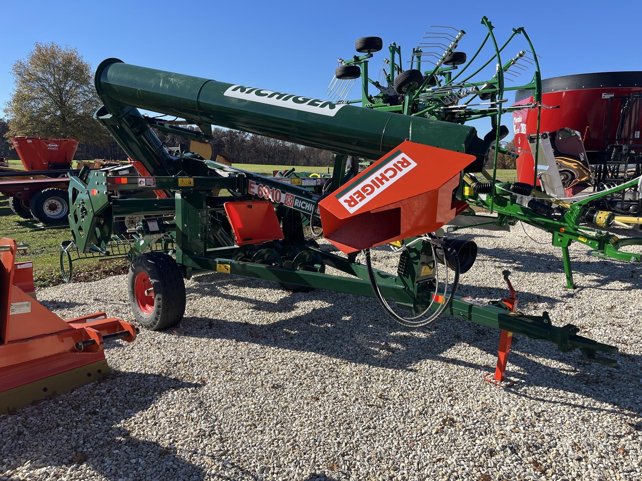  Richiger E6910 Grain Bagger