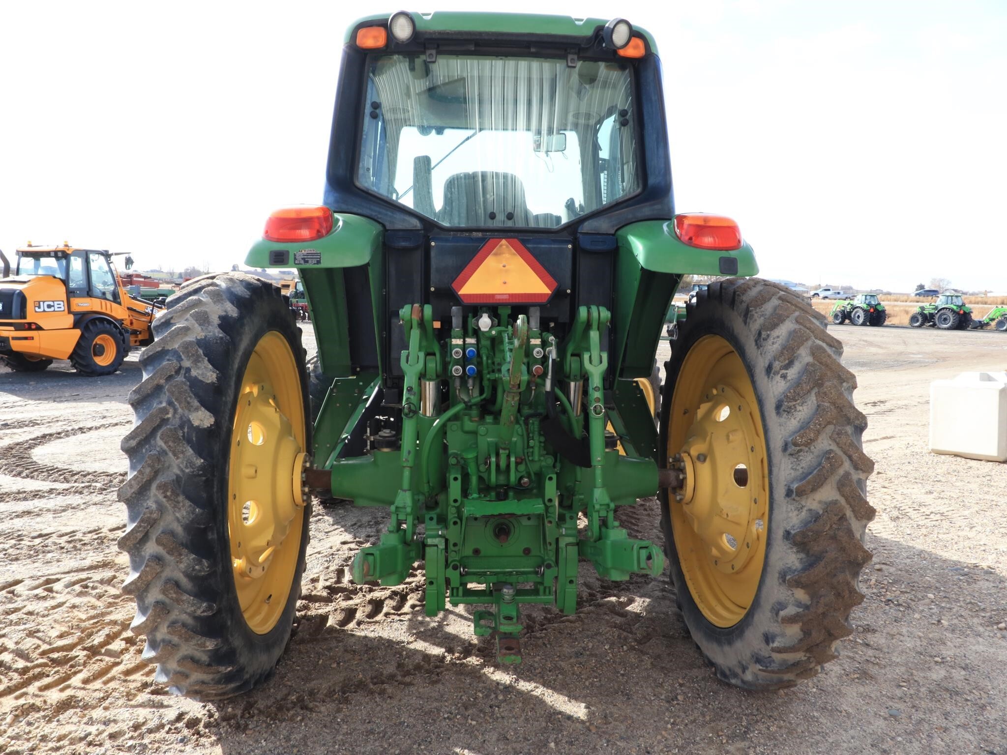 2008 John Deere 7330 Tractor