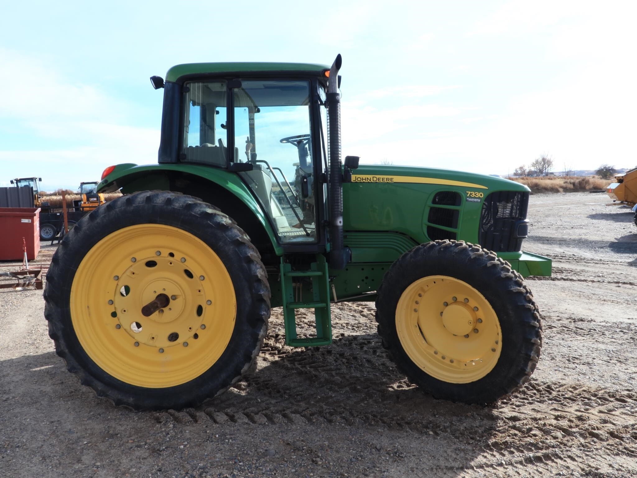 2008 John Deere 7330 Tractor