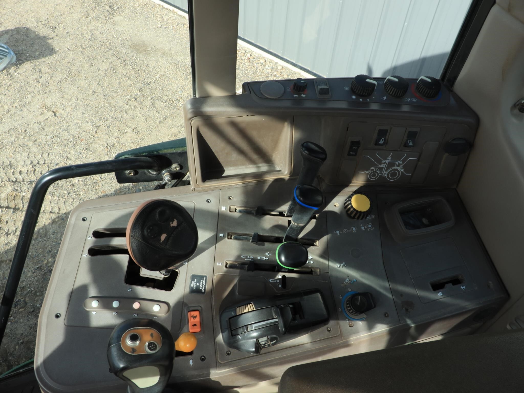 2008 John Deere 7330 Tractor