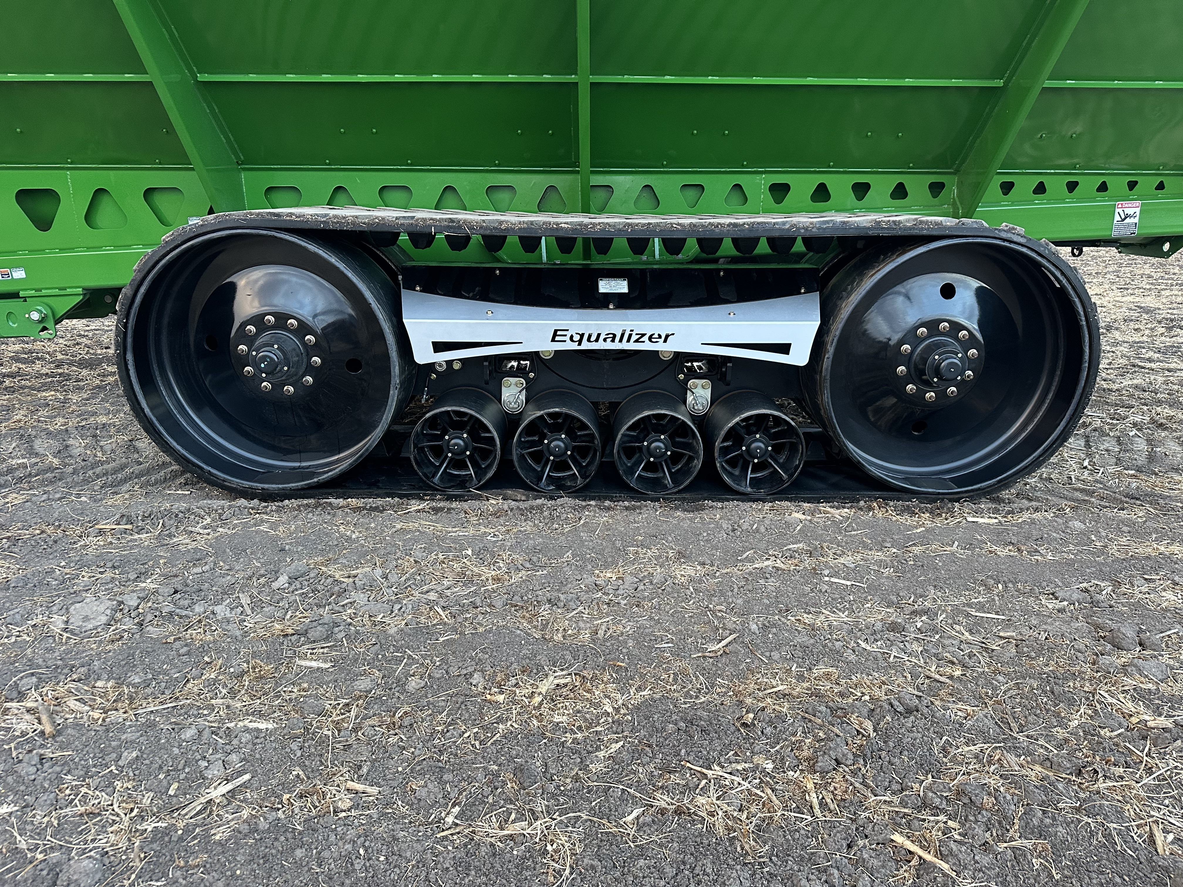 2020 Brent 1596 Grain Cart