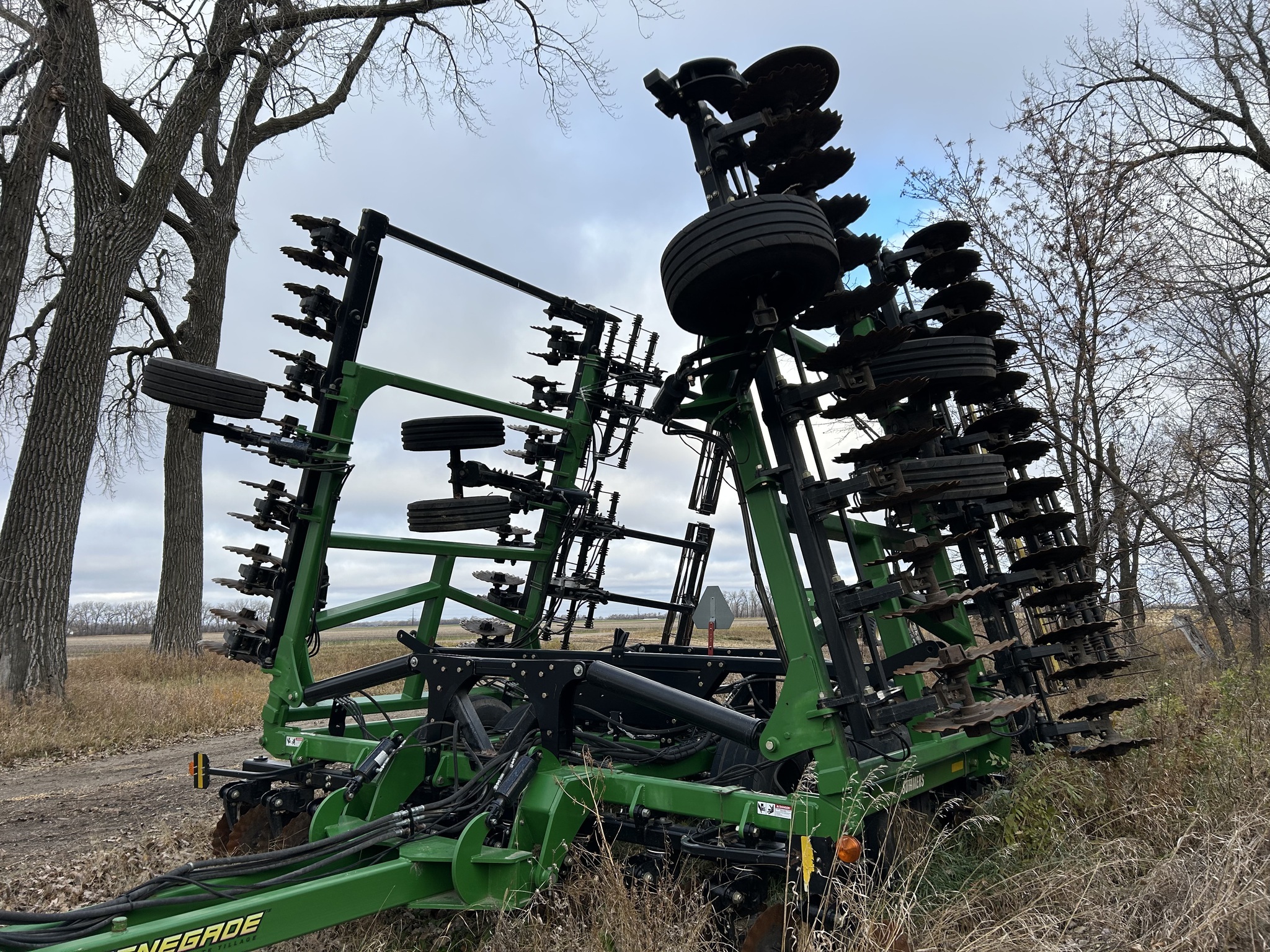 2018 Summers Manufacturing Renegade Vertical Tillage
