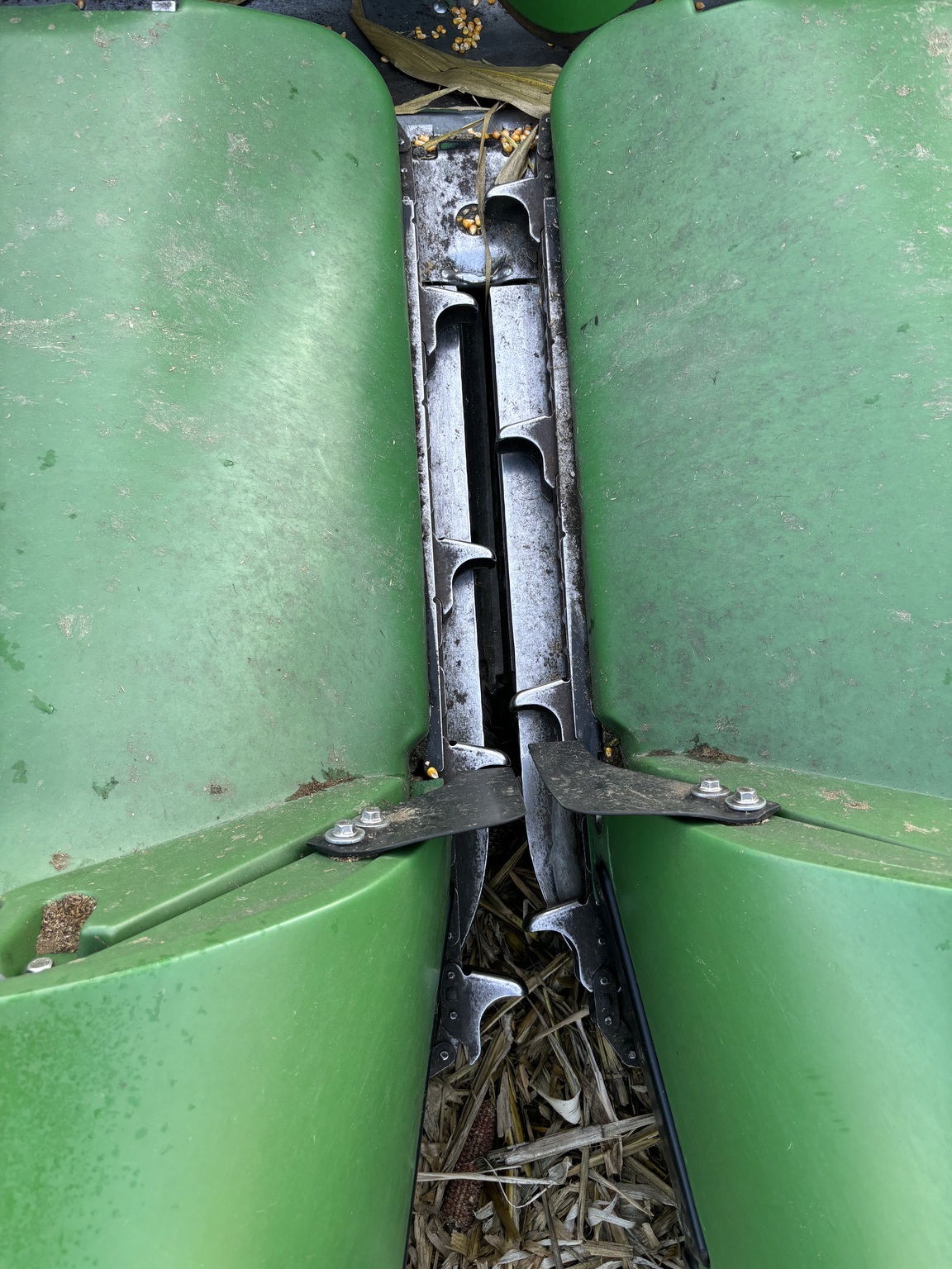 2022 John Deere C8R Corn Head