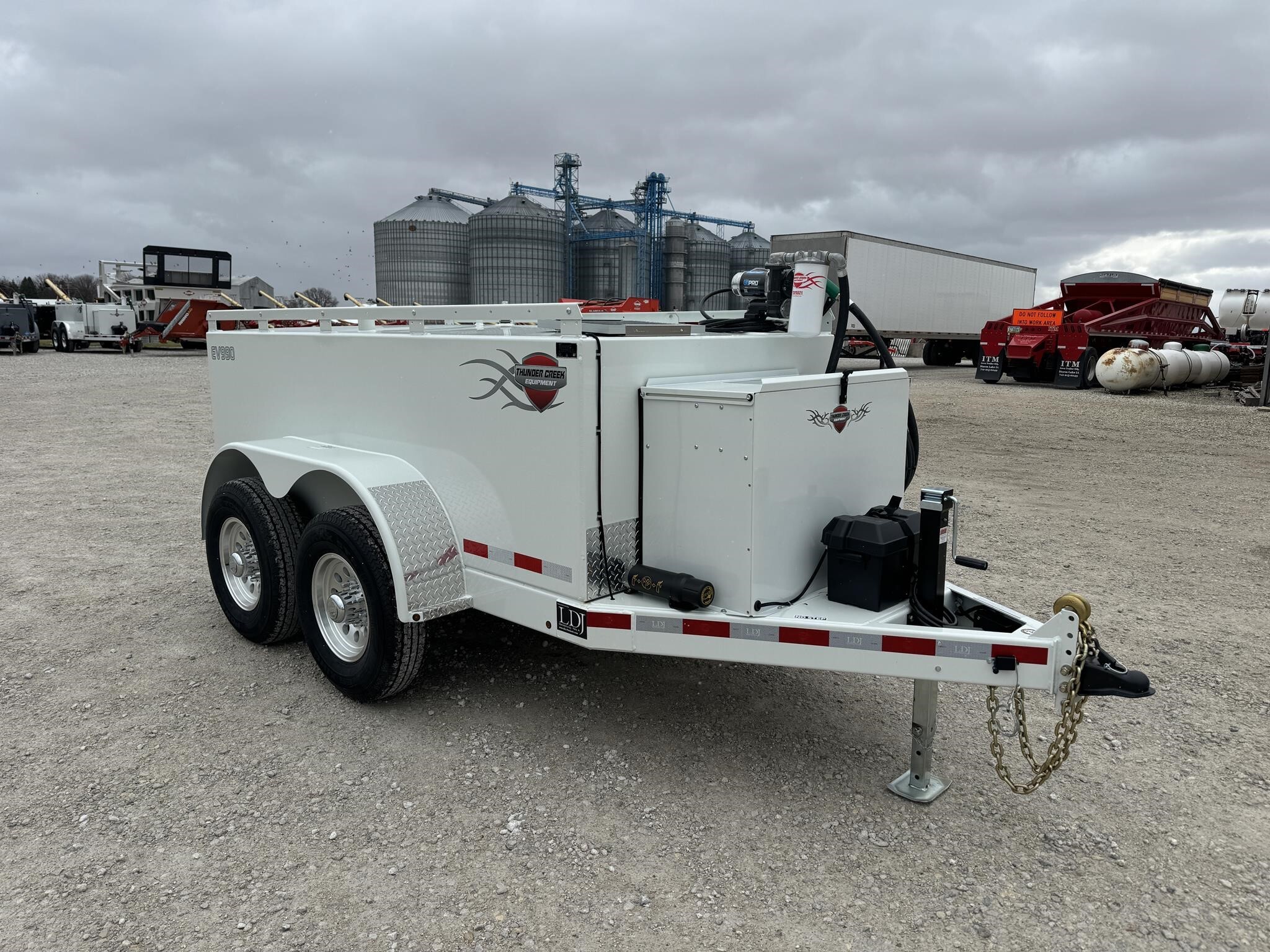 2025 Thunder Creek EV990 Fuel Trucks/Trailer