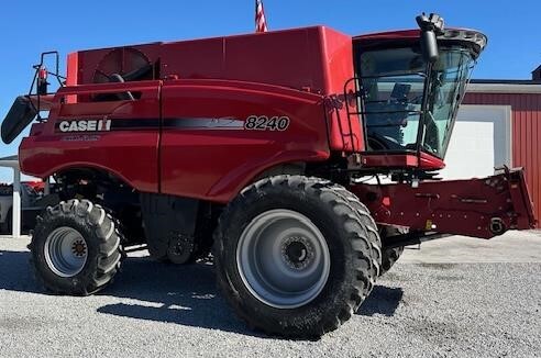 2015 Case IH 8240 Combine