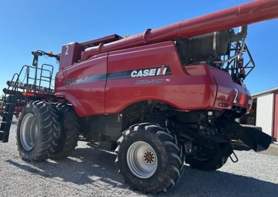 2015 Case IH 8240 Combine