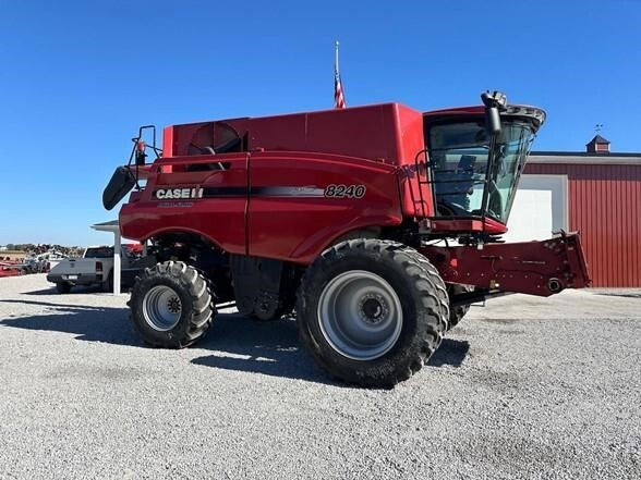 2015 Case IH 8240 Combine