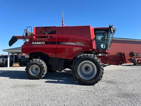 2015 Case IH 8240 Combine