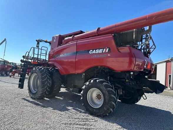 2015 Case IH 8240 Combine