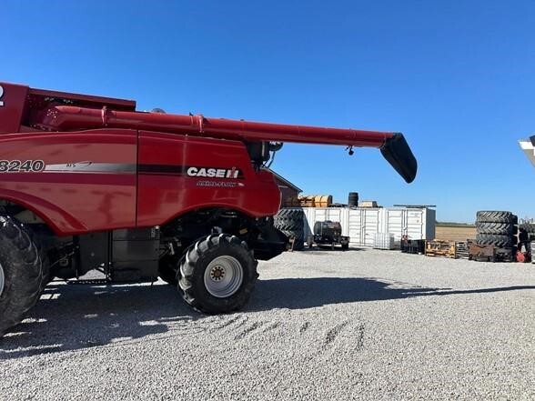 2015 Case IH 8240 Combine