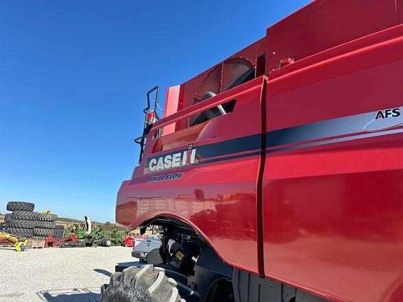 2015 Case IH 8240 Combine