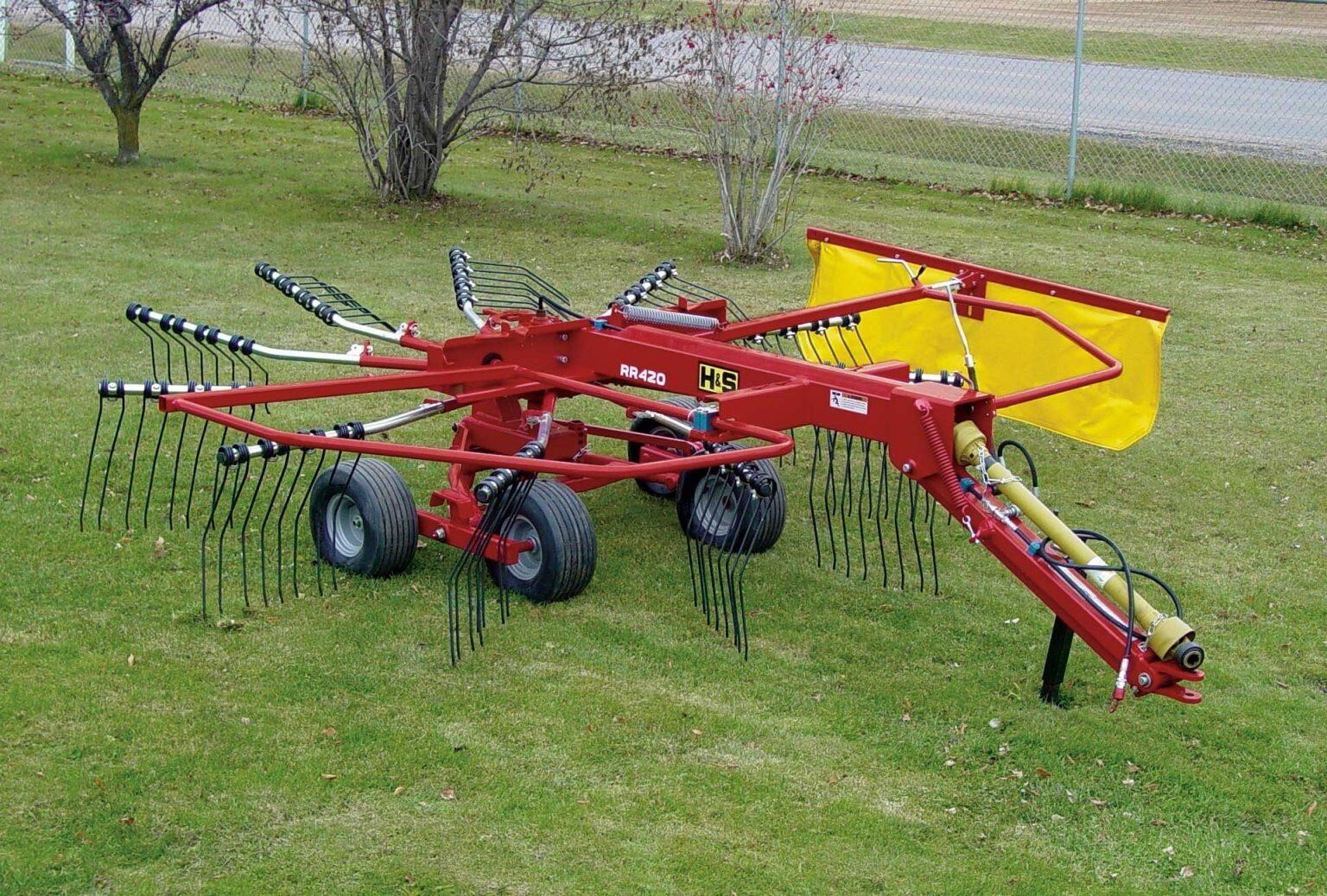 2025 H & S RR420 Rake