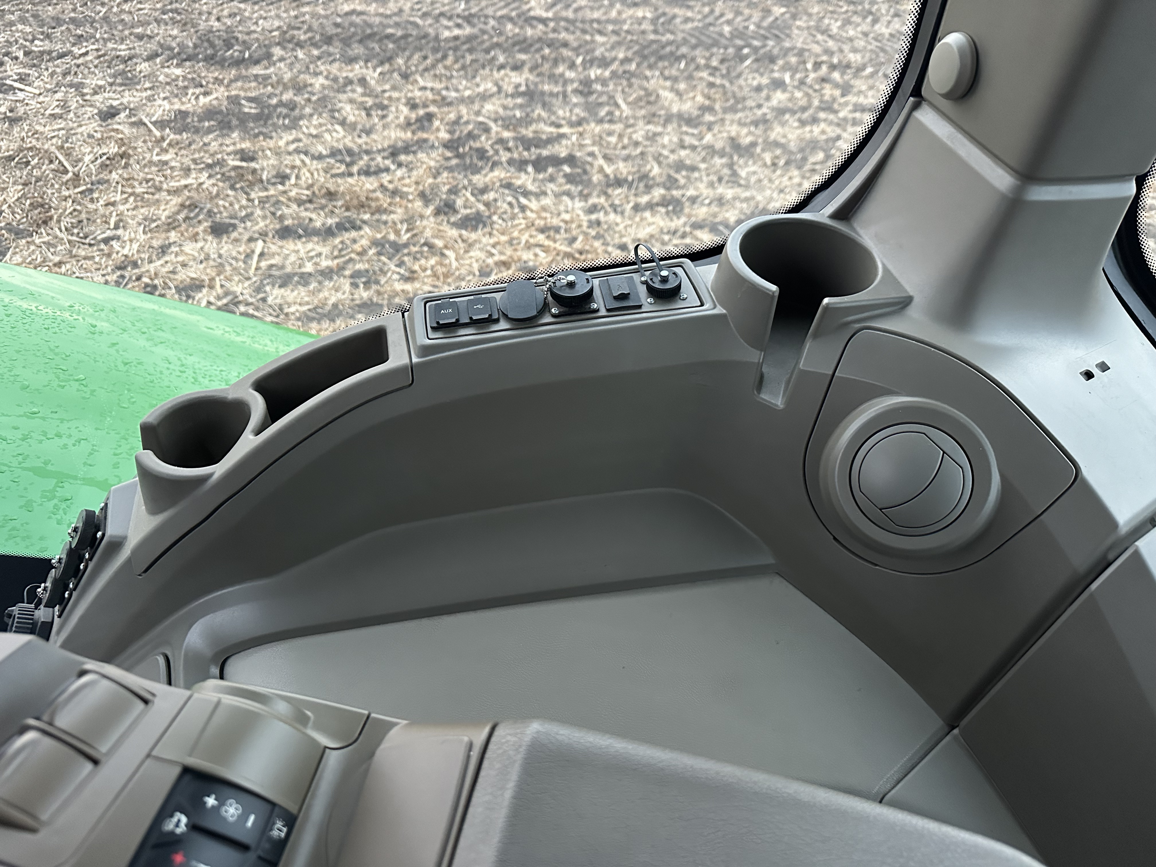 2022 John Deere 9RX 640 Tractor