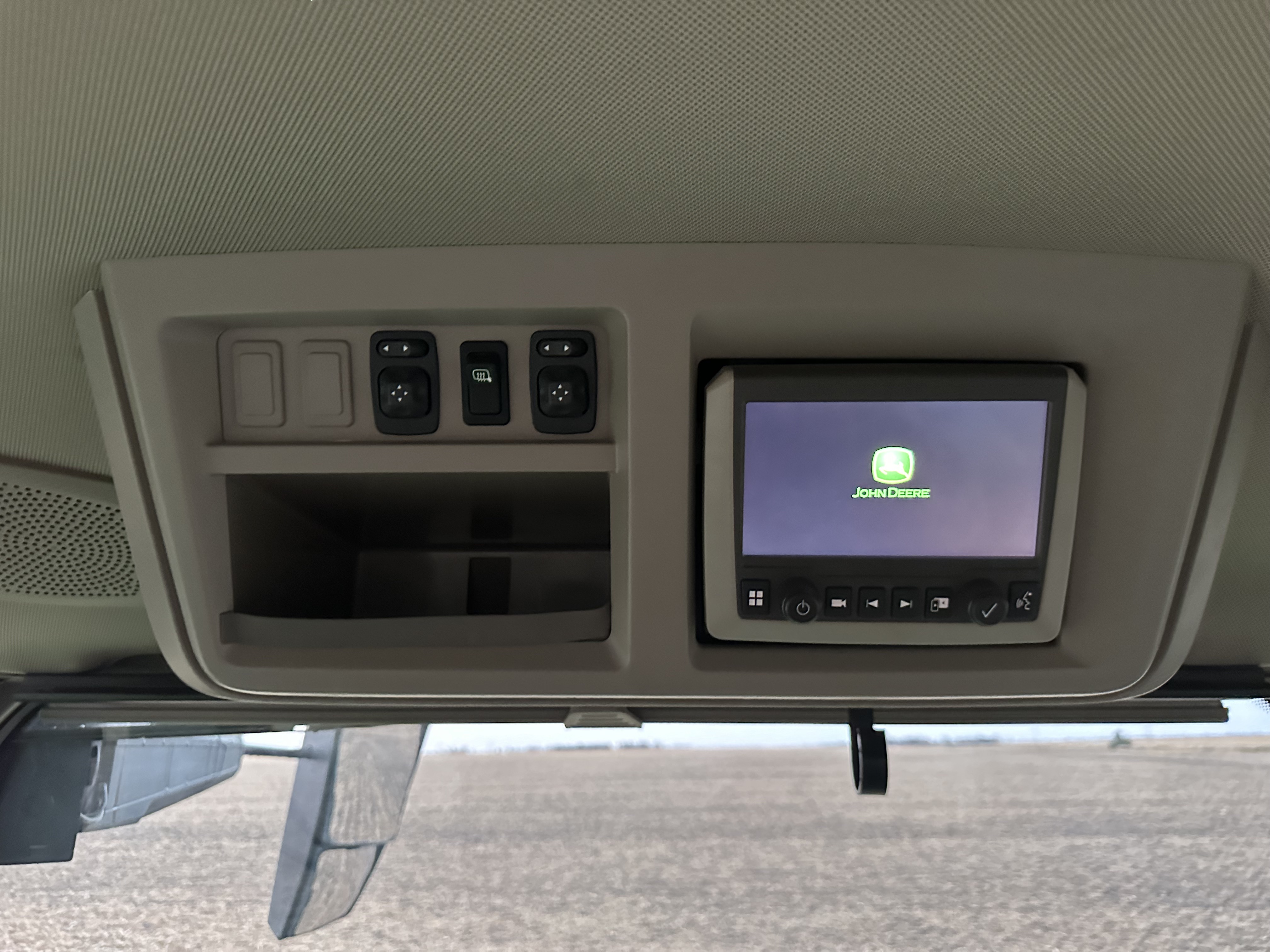 2022 John Deere 9RX 640 Tractor