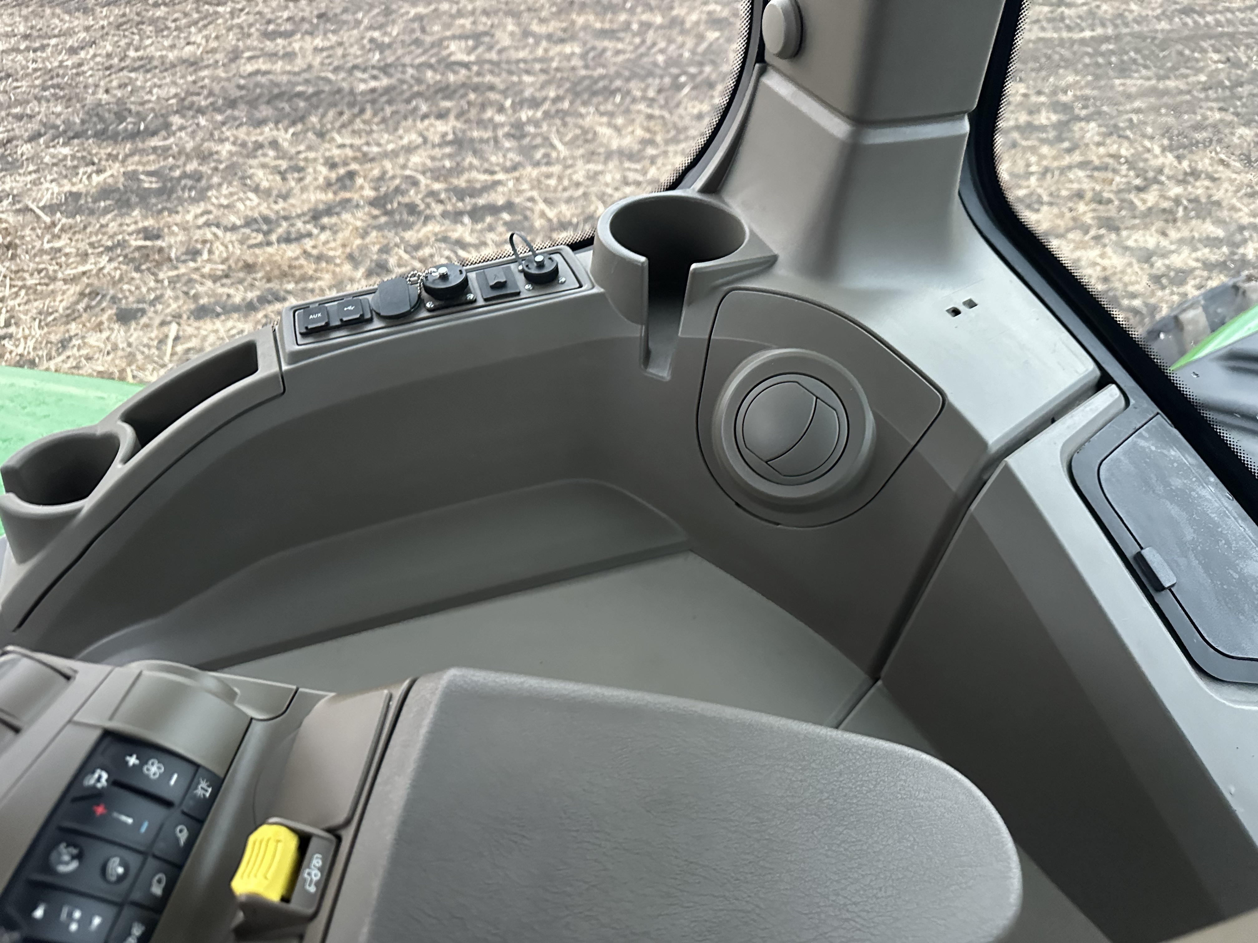 2022 John Deere 9RX 640 Tractor