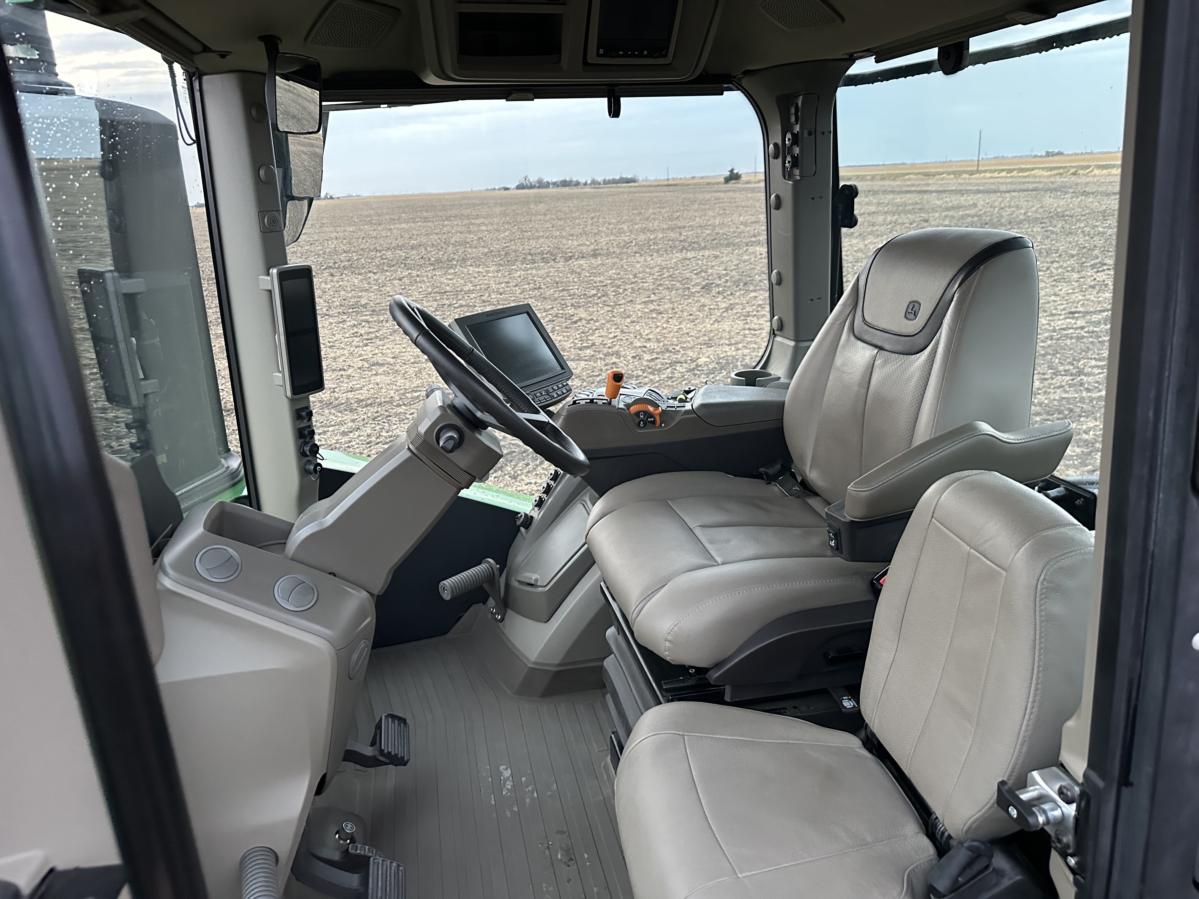 2022 John Deere 9RX 640 Tractor