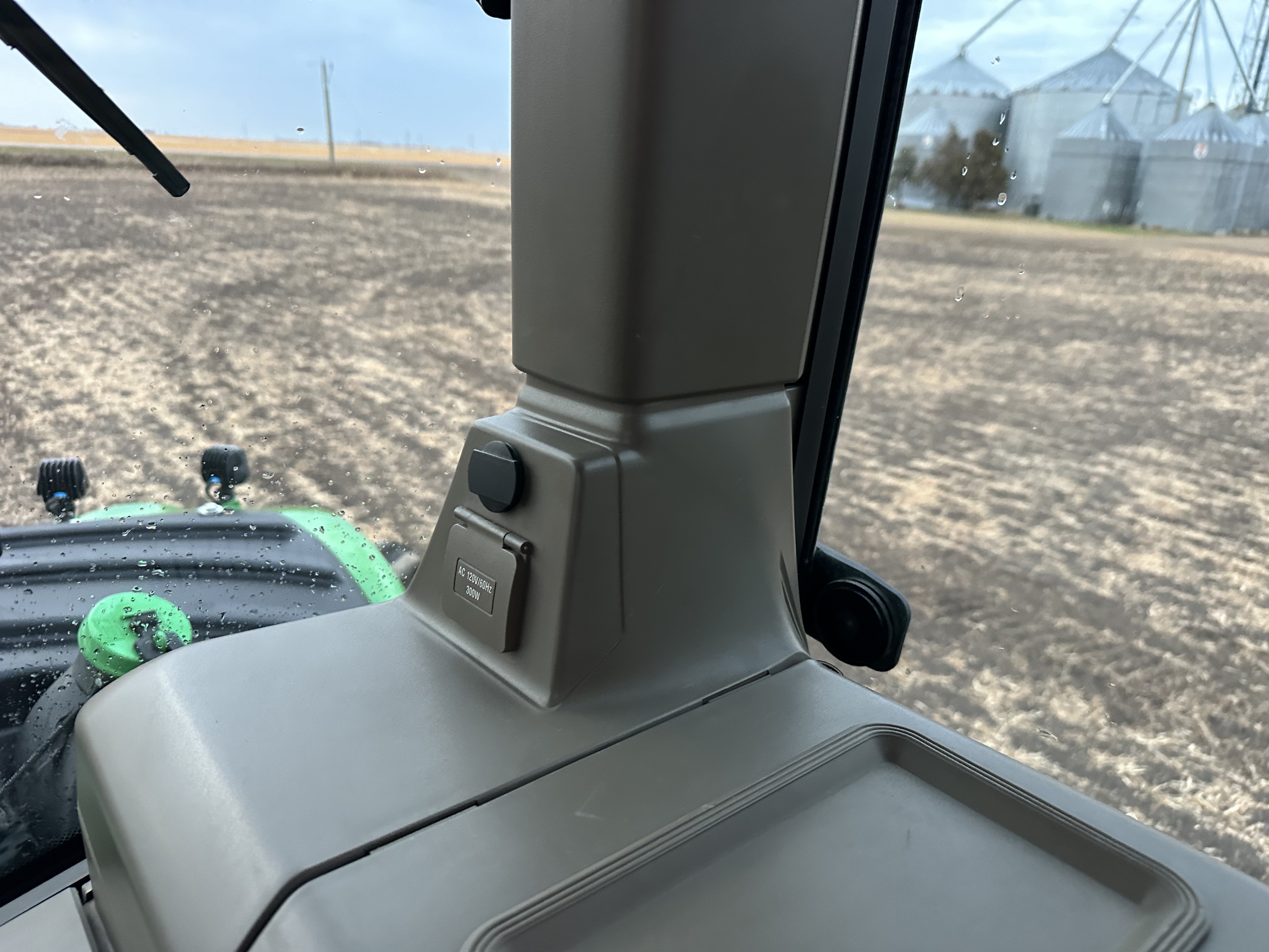 2022 John Deere 9RX 640 Tractor