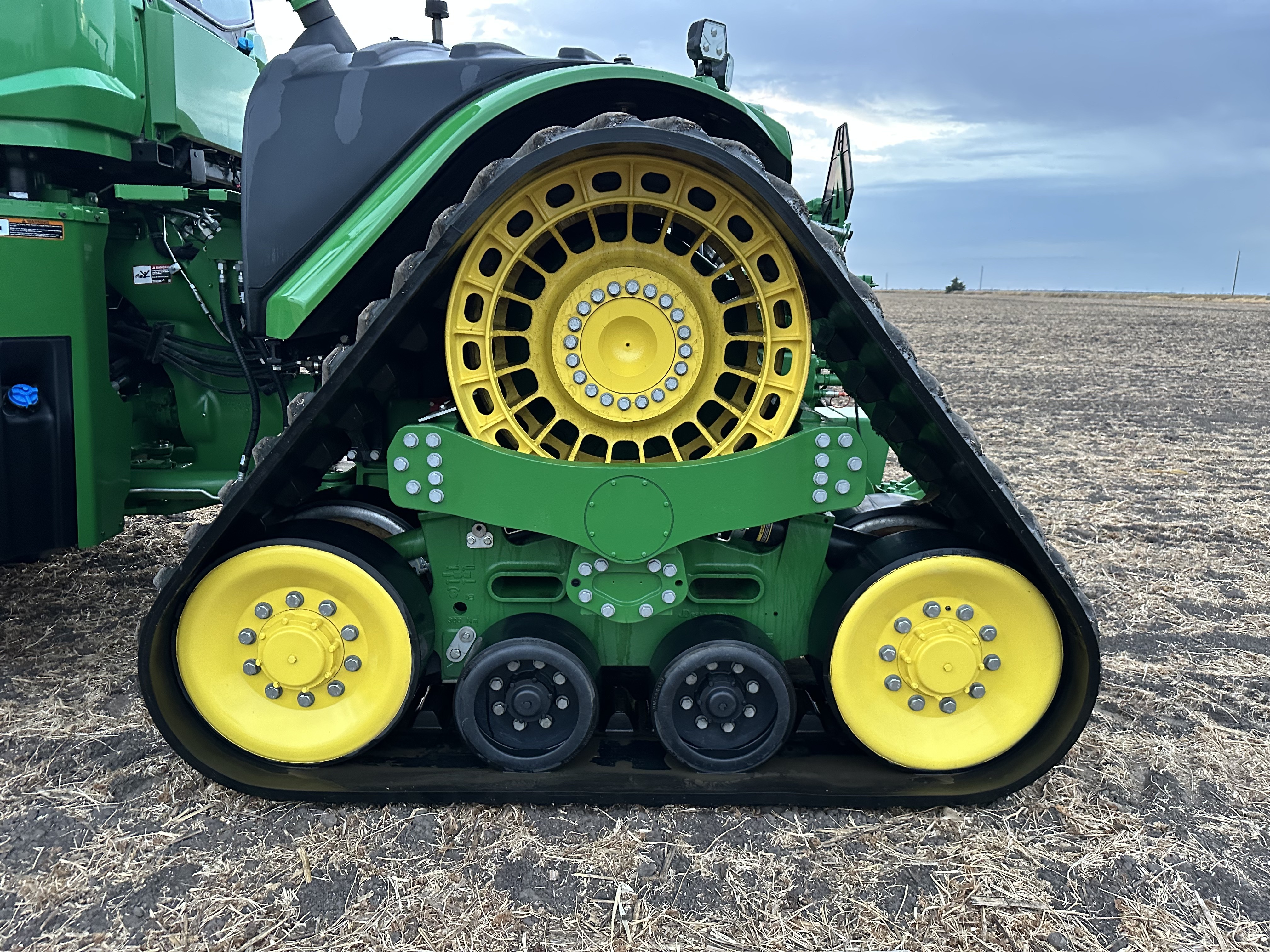 2022 John Deere 9RX 640 Tractor