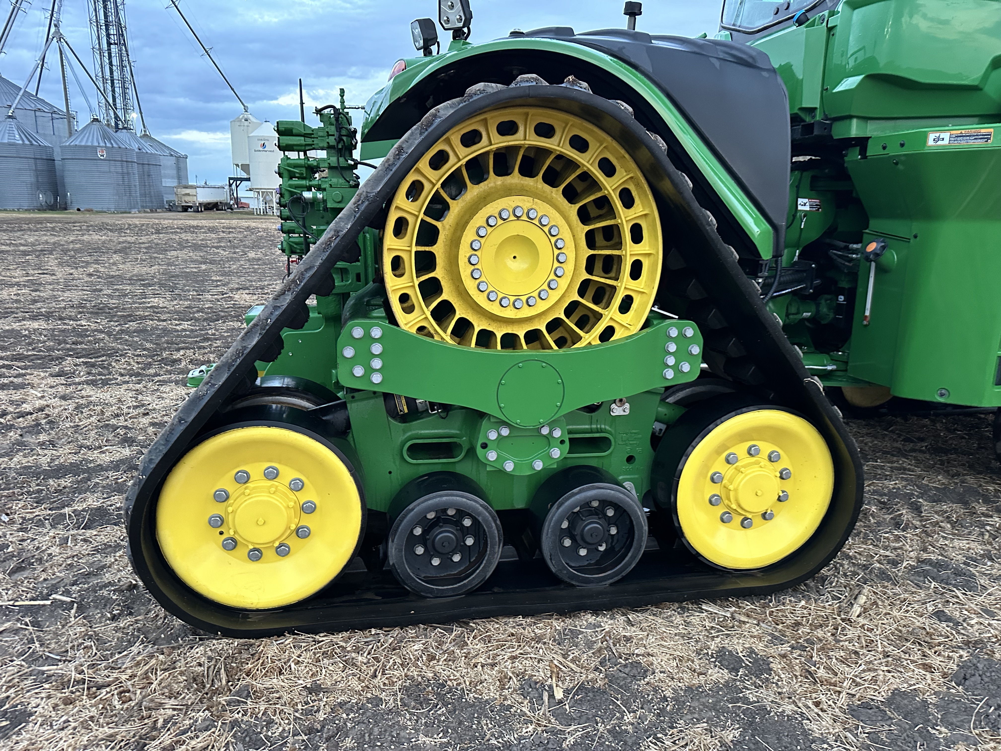 2022 John Deere 9RX 640 Tractor
