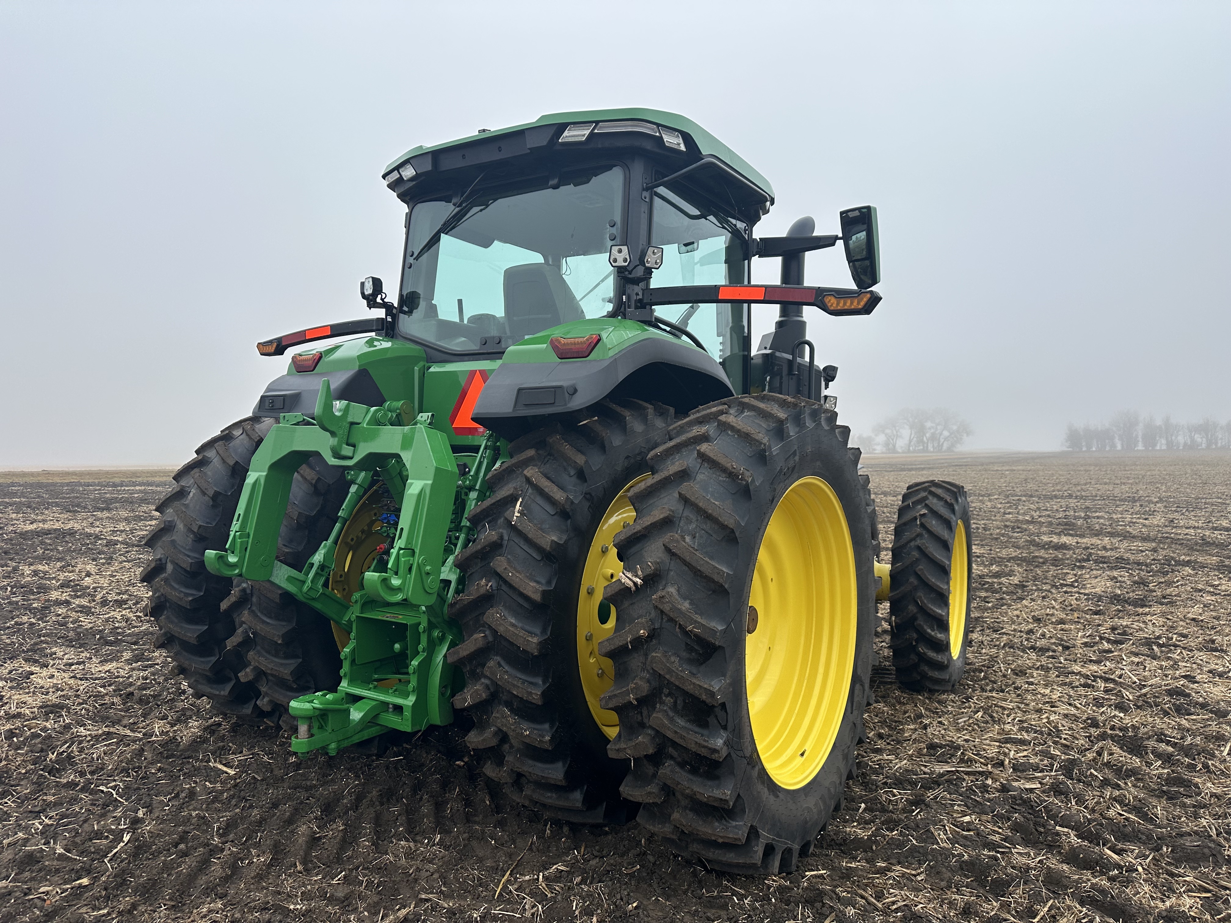 2023 John Deere 8R 310 Tractor
