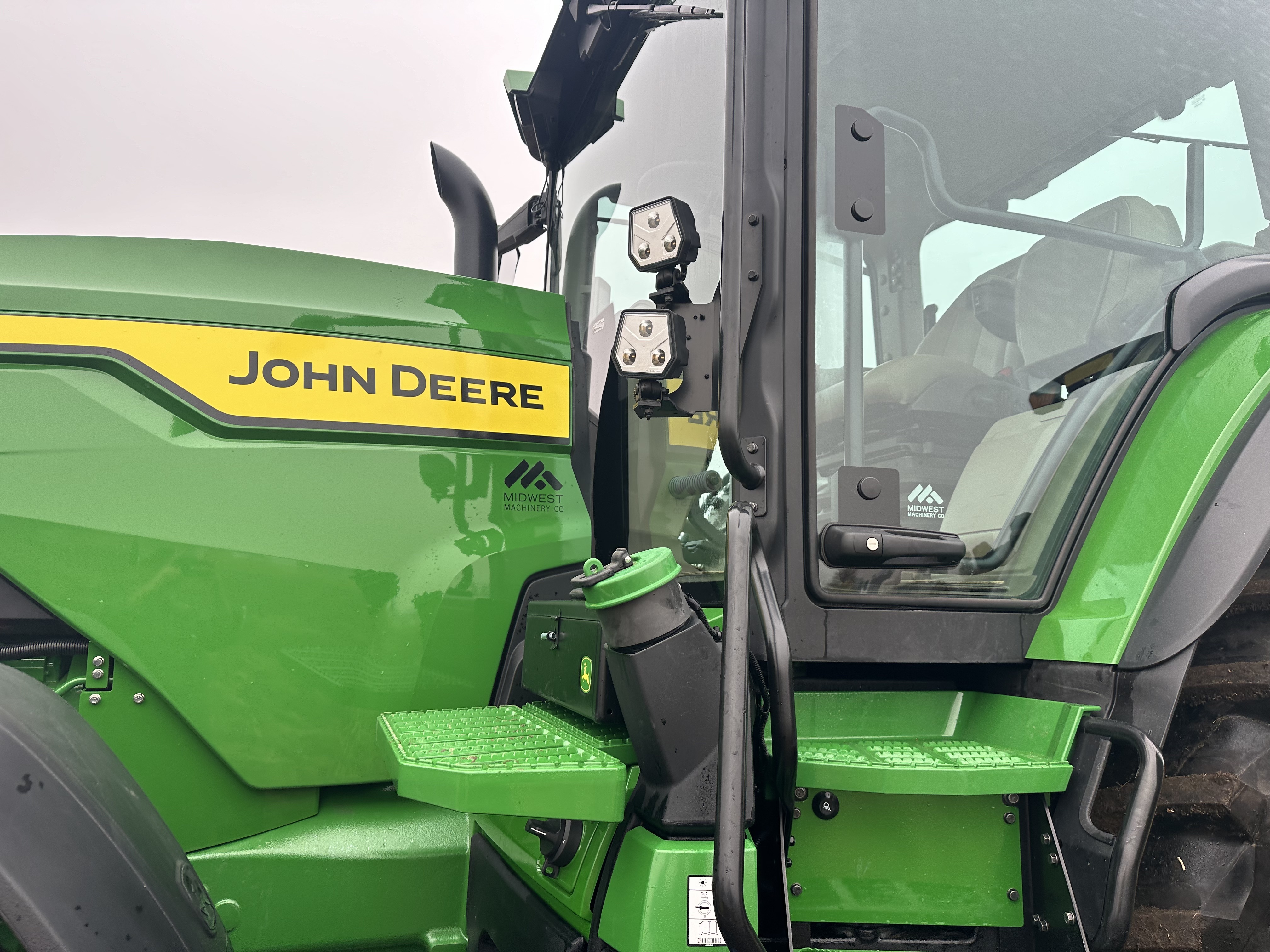 2023 John Deere 8R 310 Tractor