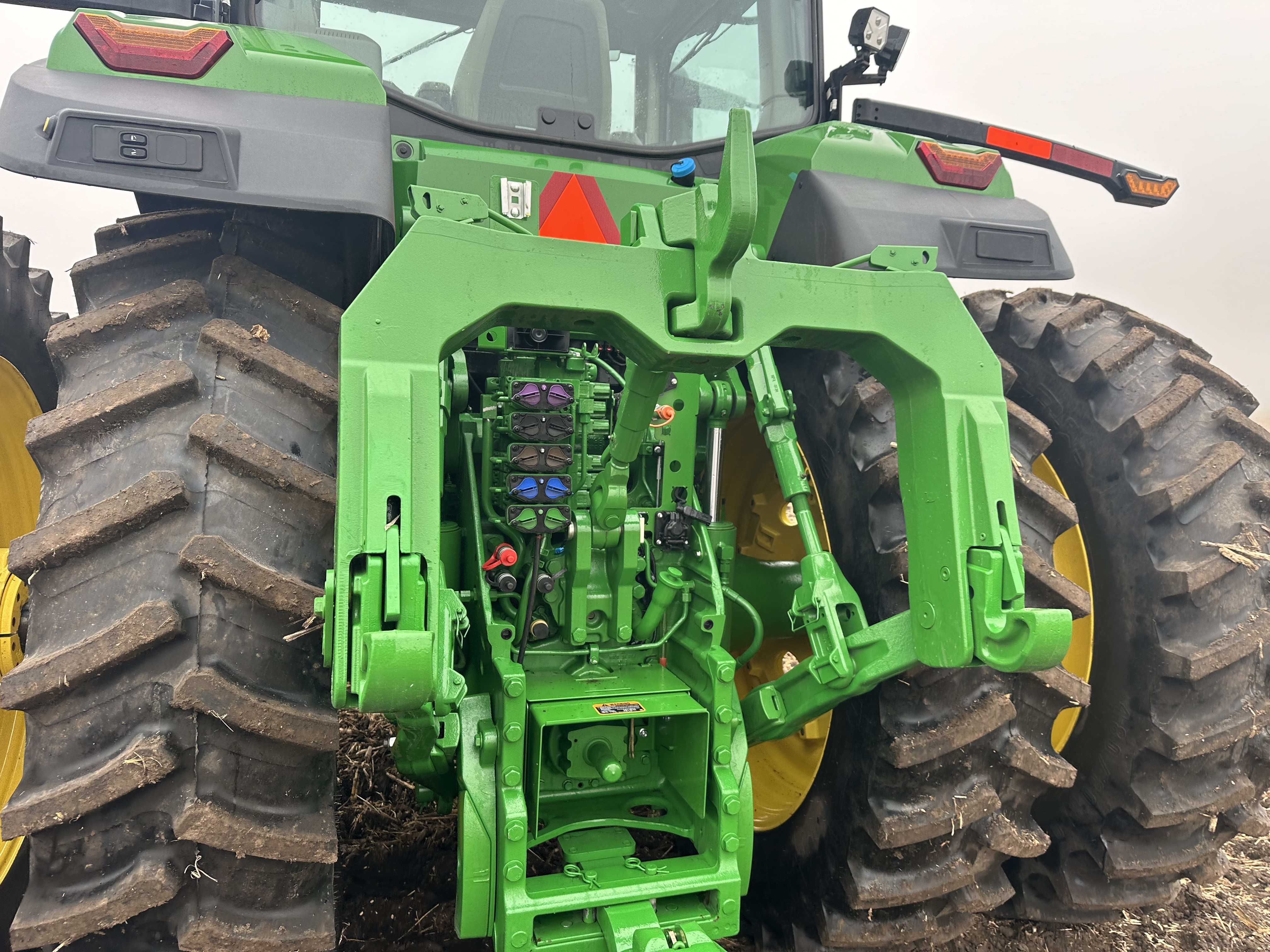 2023 John Deere 8R 310 Tractor