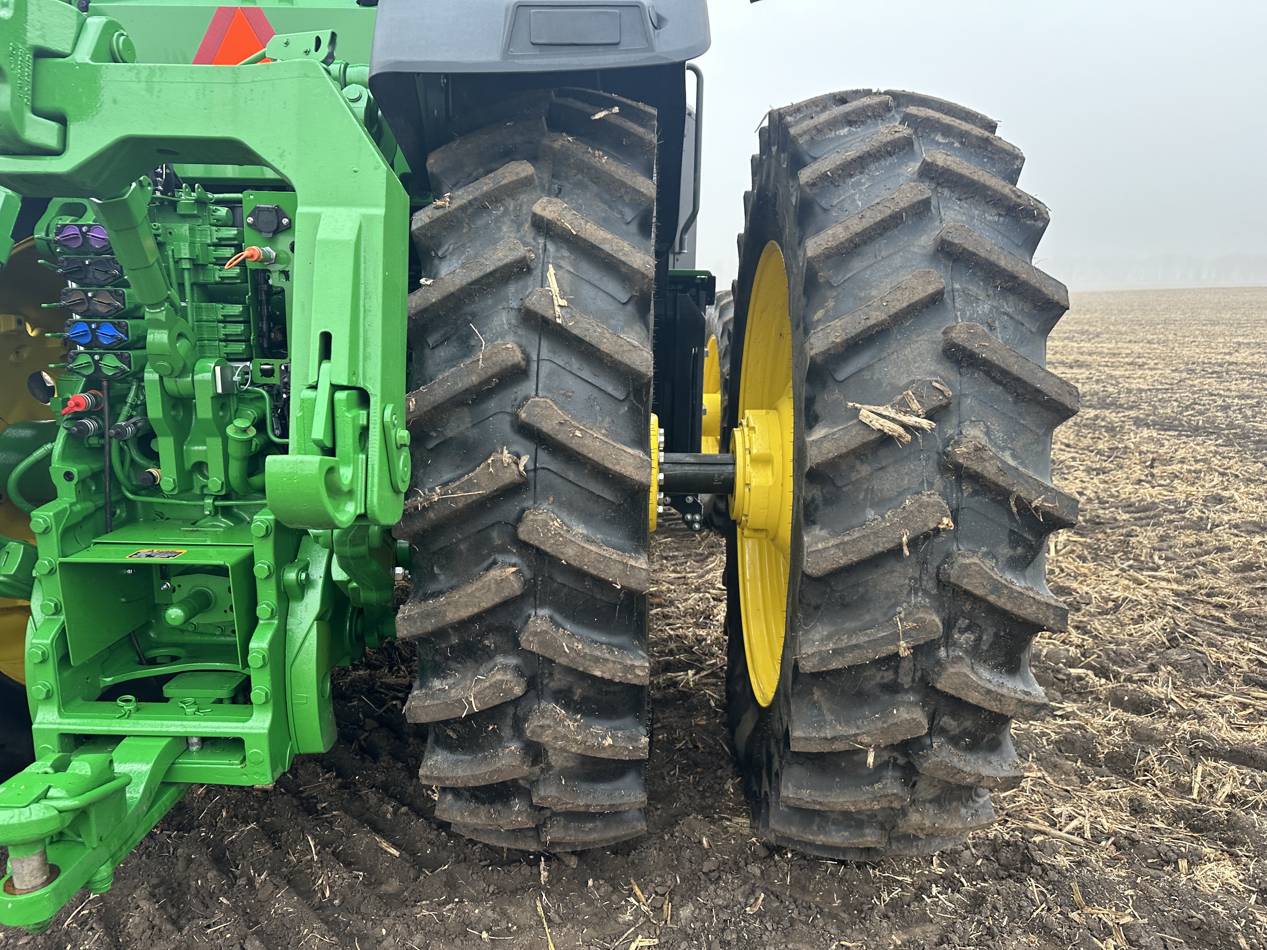 2023 John Deere 8R 310 Tractor