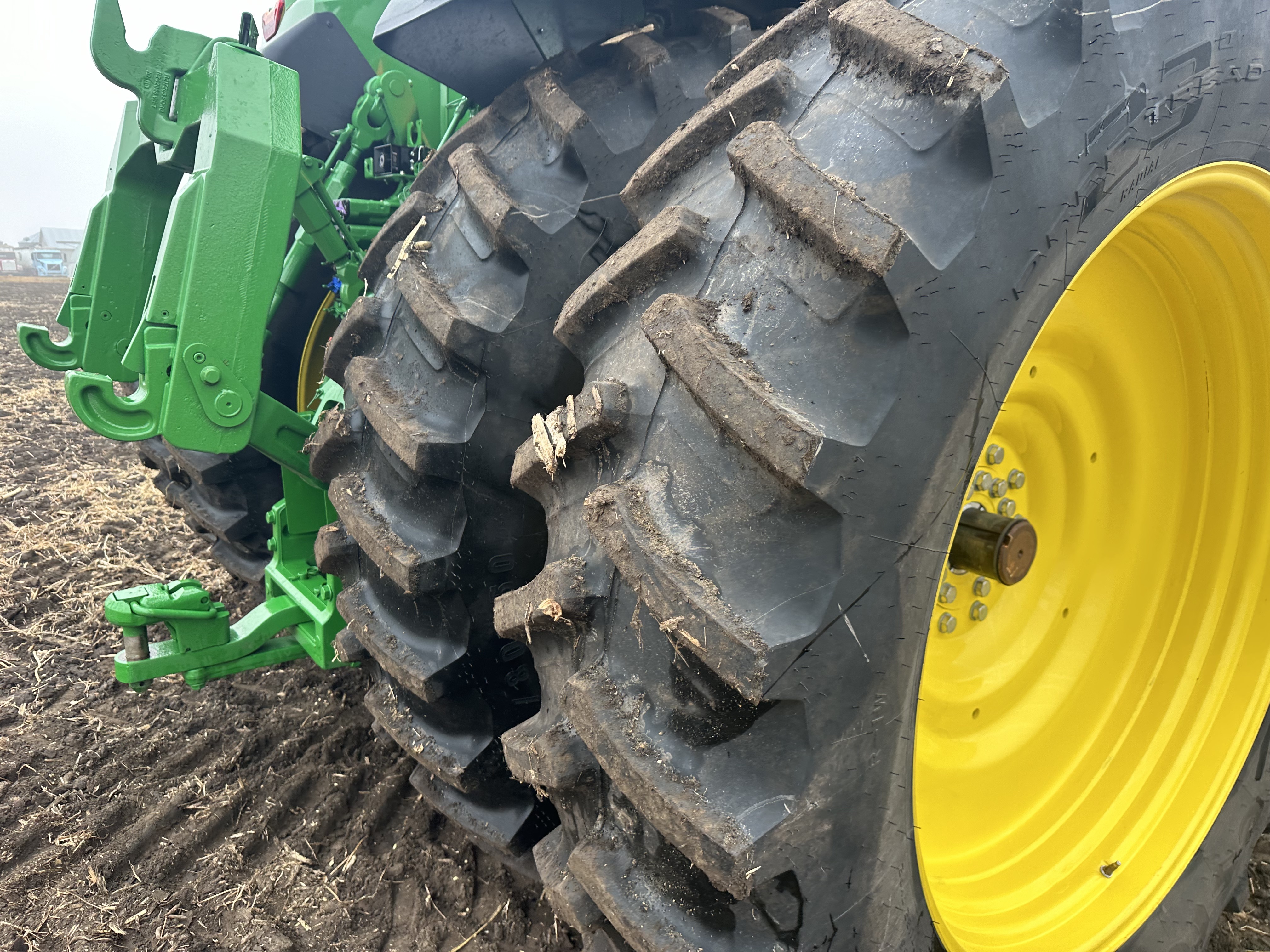 2023 John Deere 8R 310 Tractor