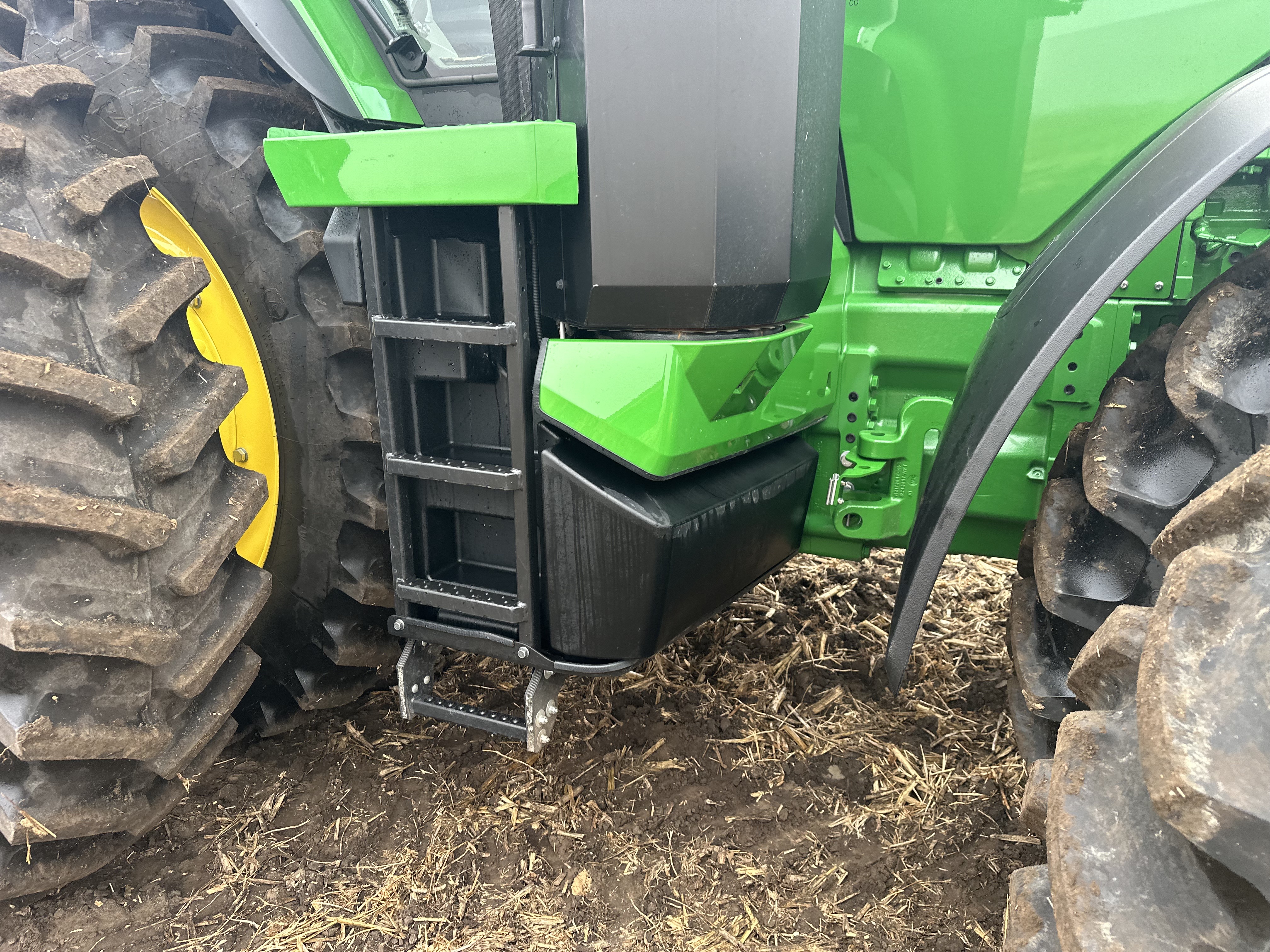 2023 John Deere 8R 310 Tractor