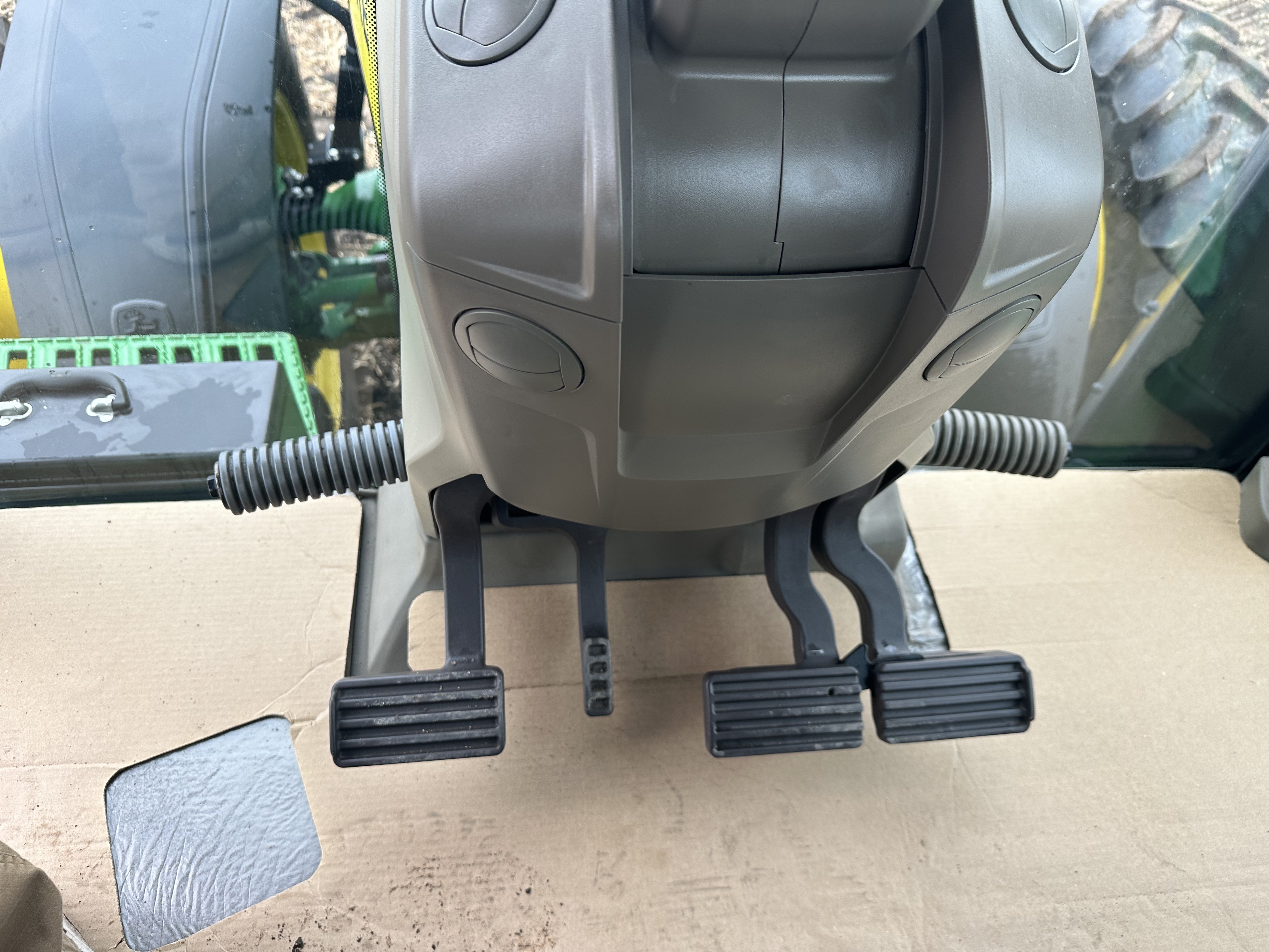 2023 John Deere 8R 310 Tractor