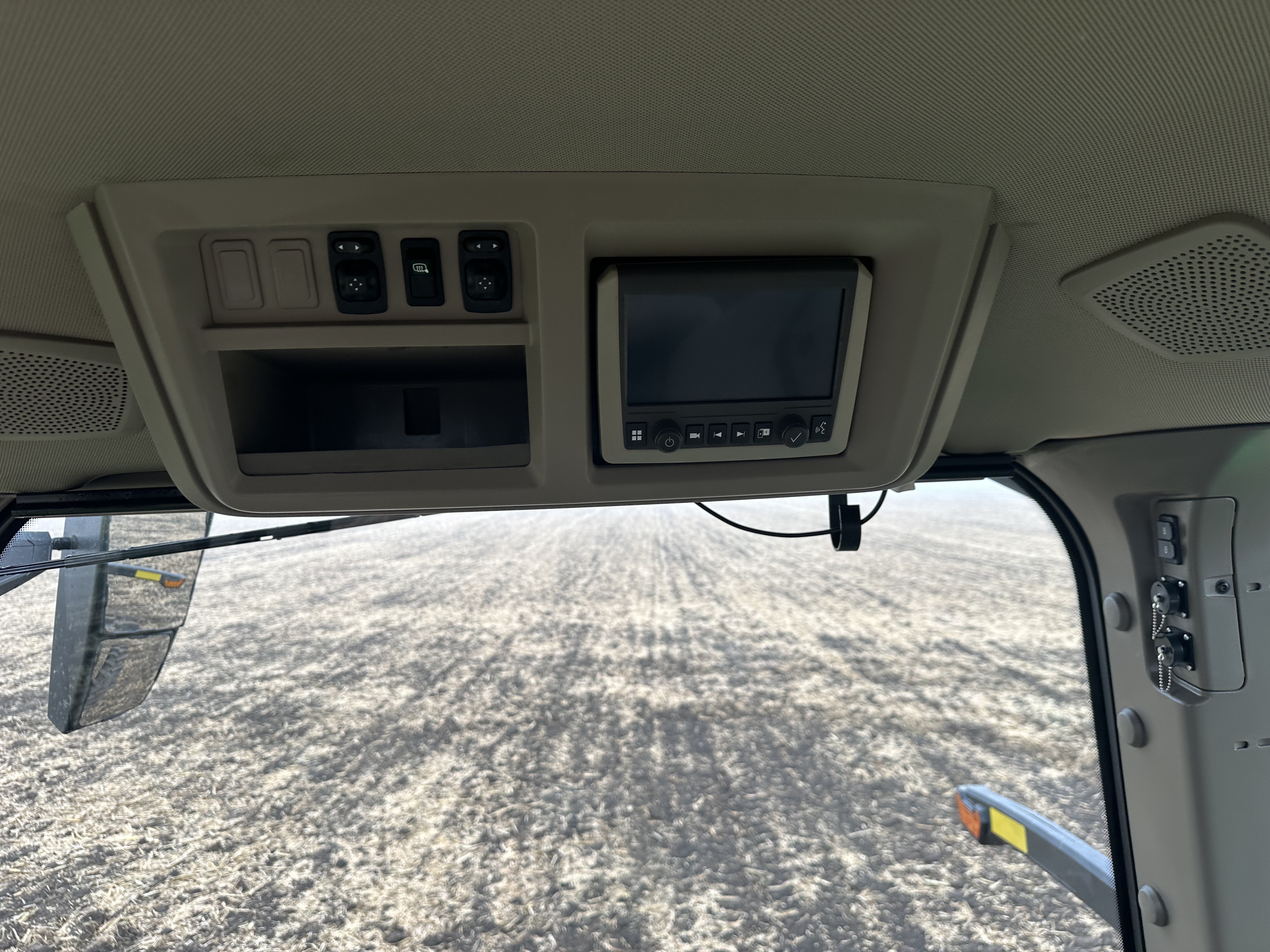 2023 John Deere 8R 310 Tractor