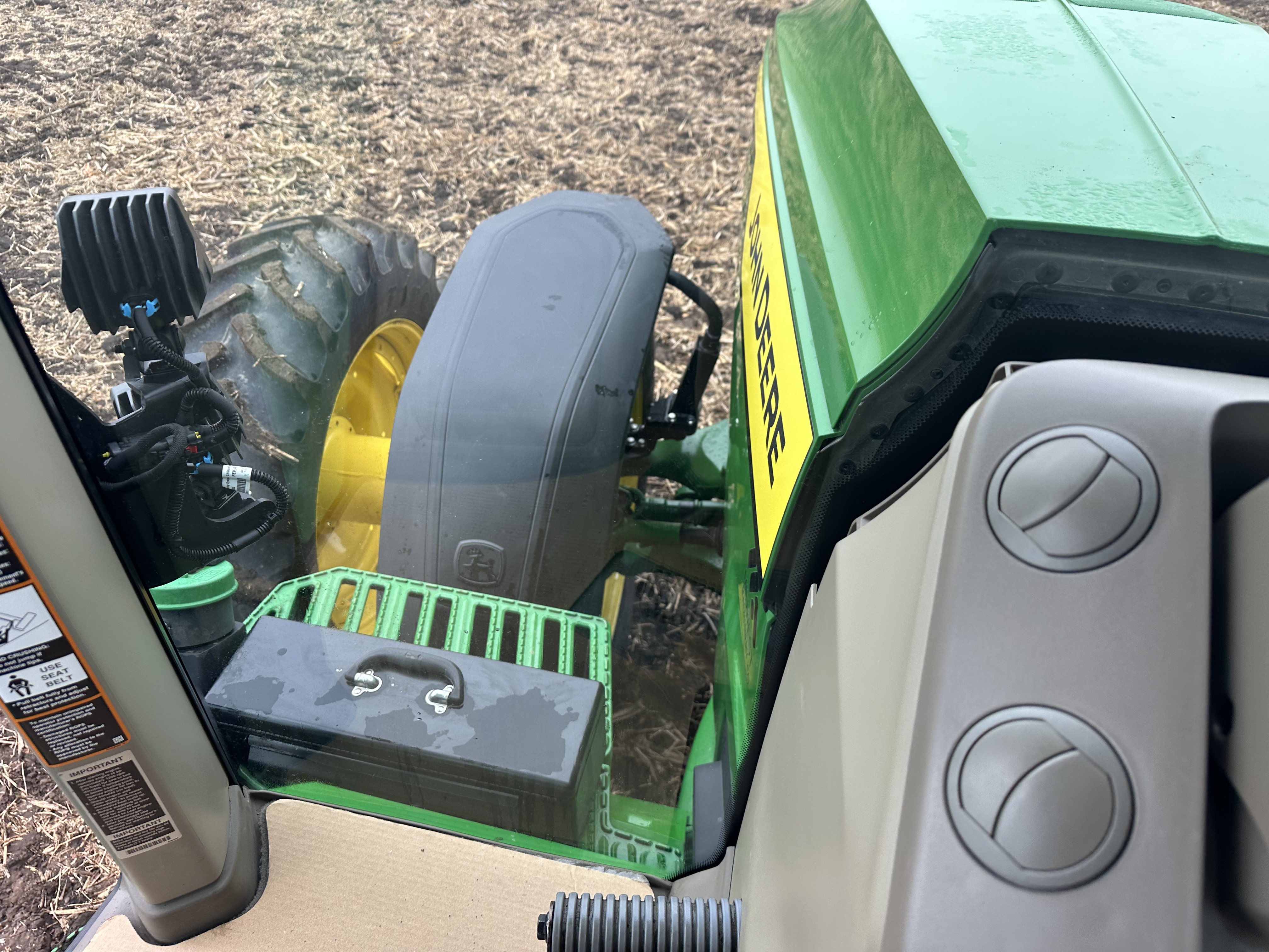 2023 John Deere 8R 310 Tractor