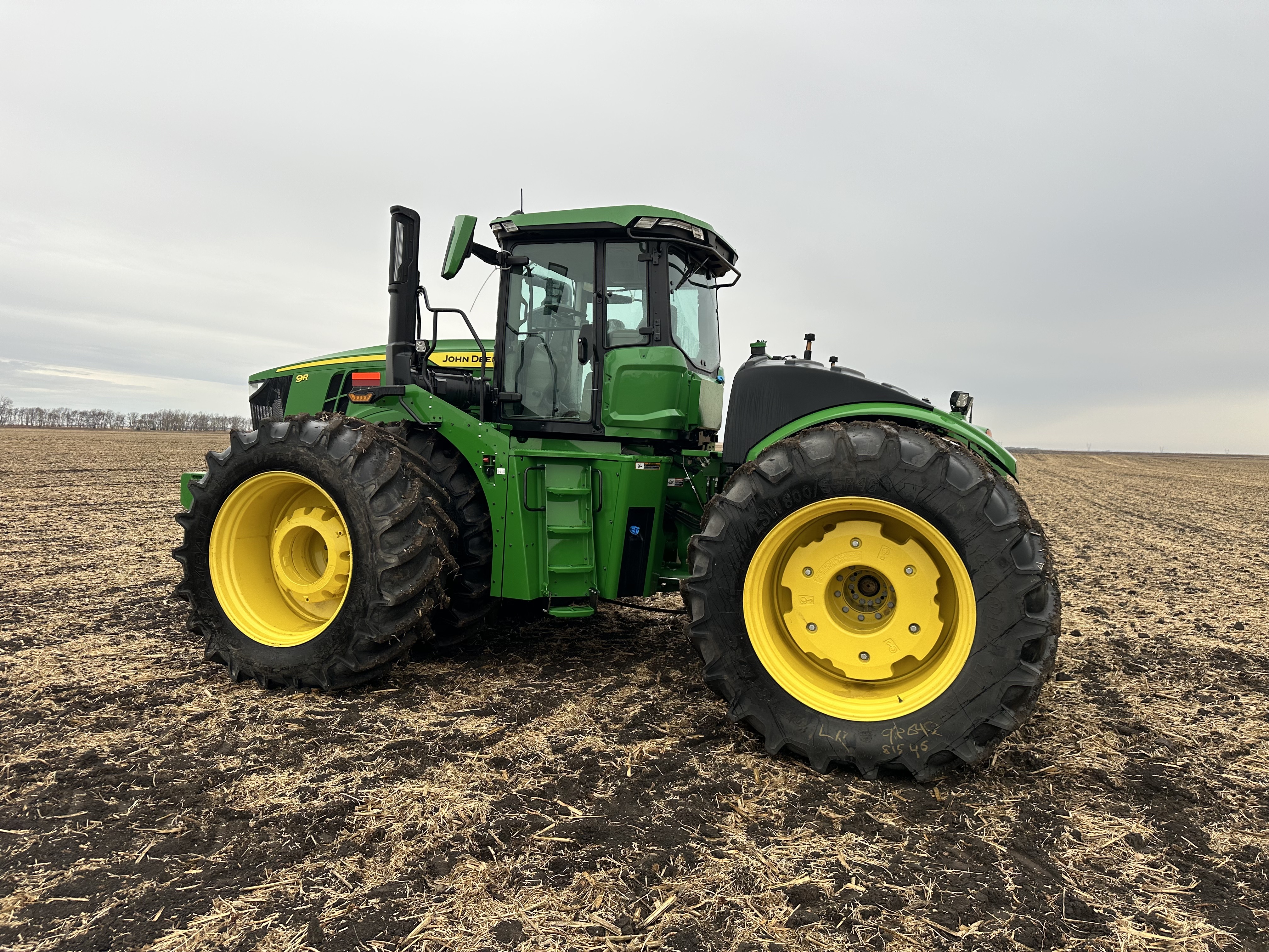 2023 John Deere 9R 640 Tractor