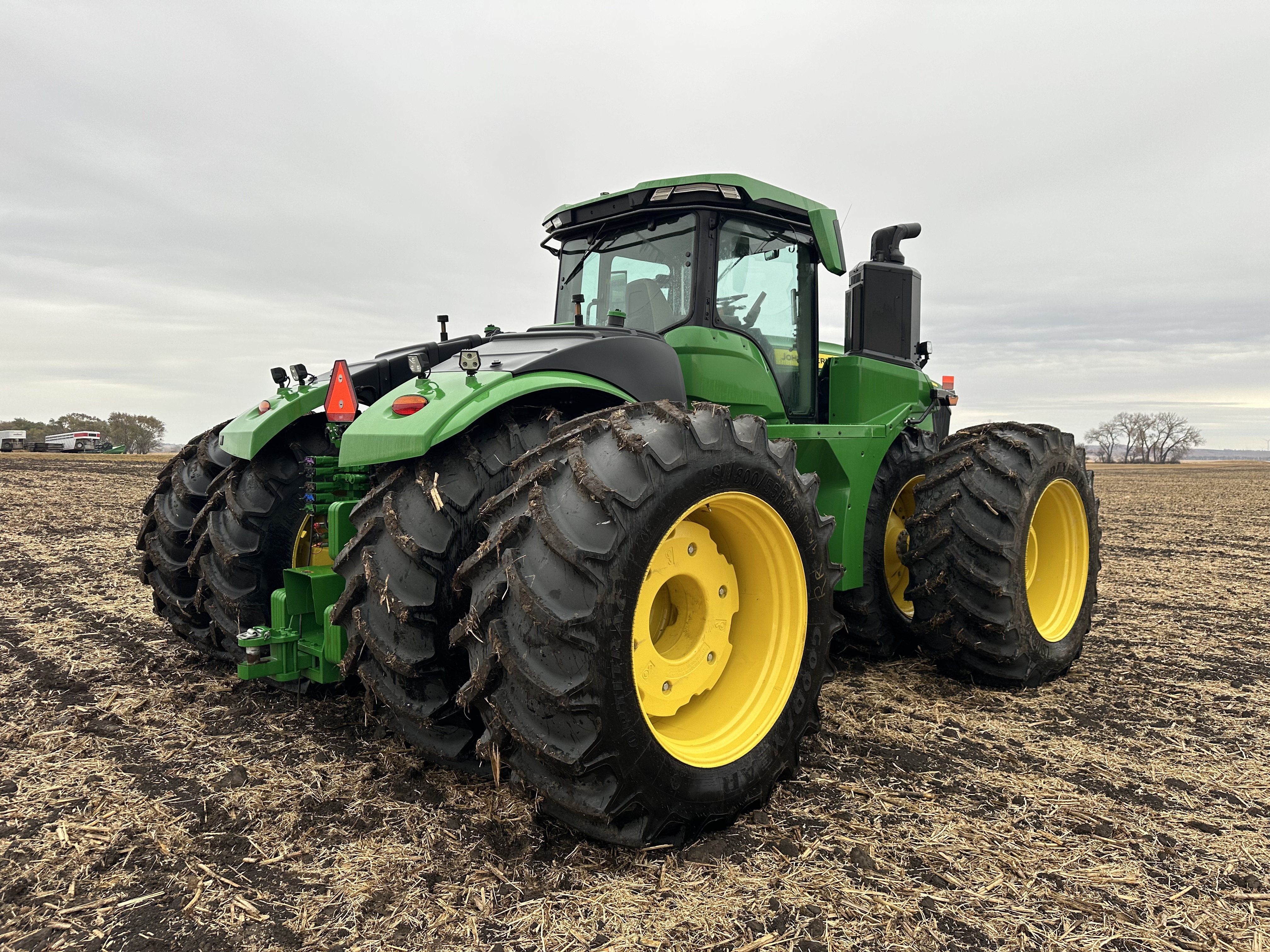 2023 John Deere 9R 640 Tractor
