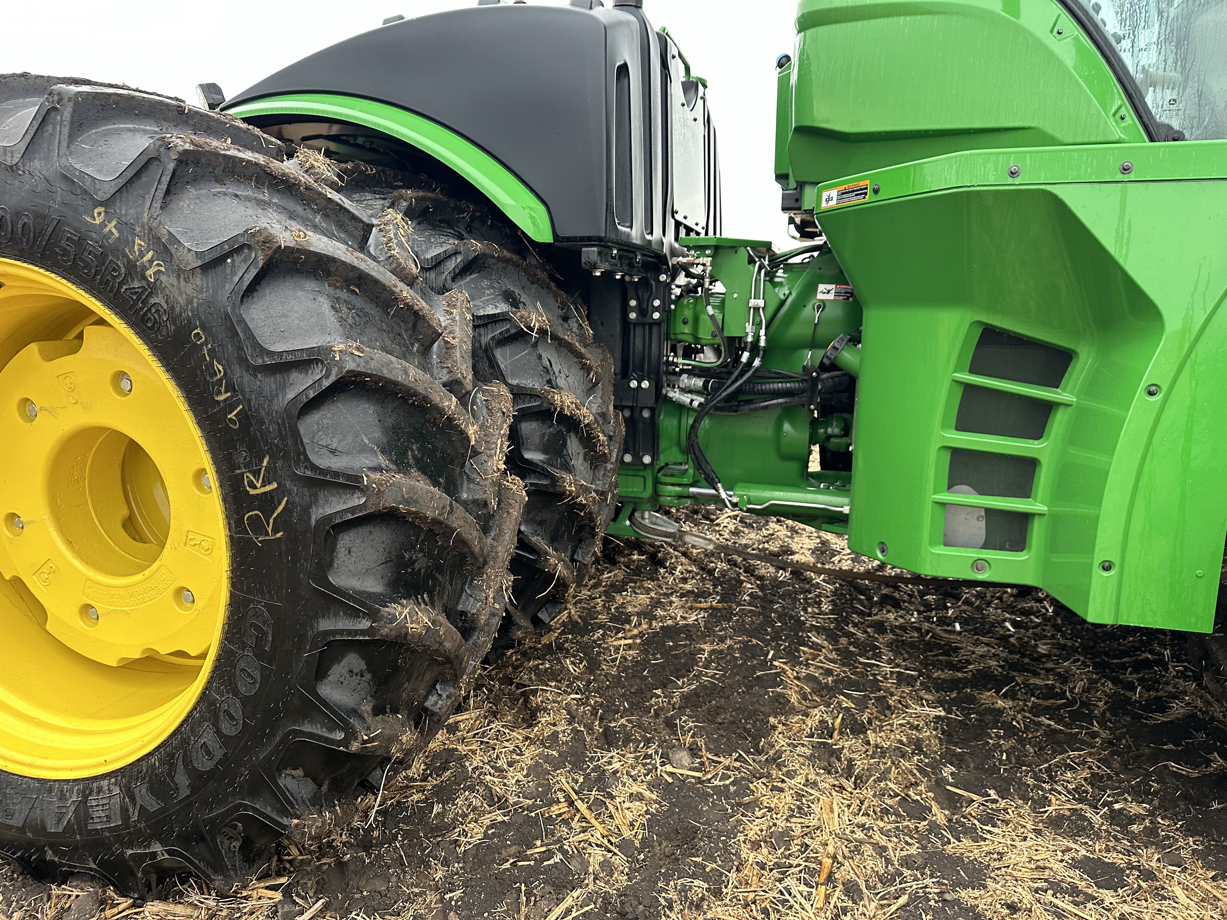 2023 John Deere 9R 640 Tractor