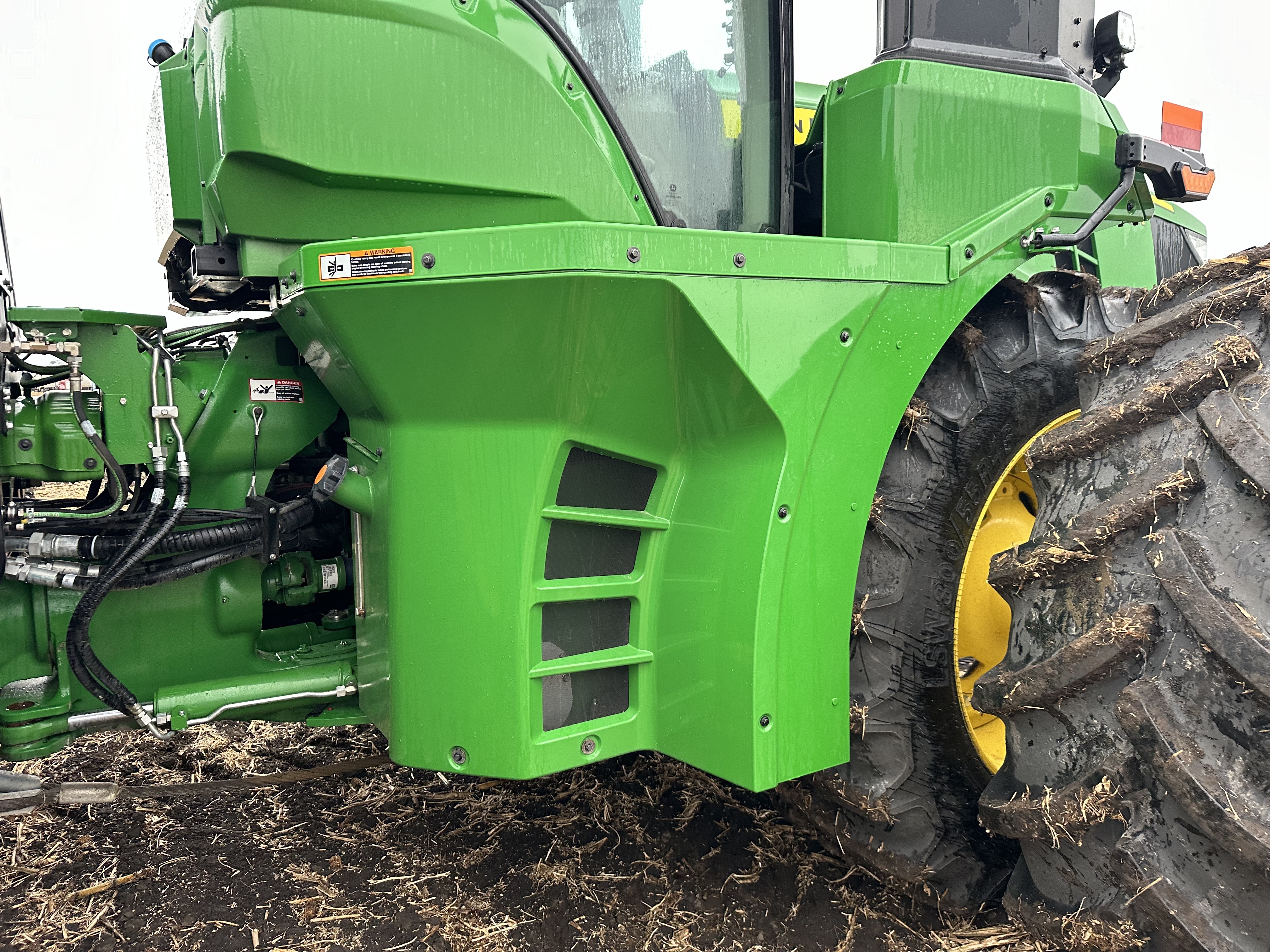 2023 John Deere 9R 640 Tractor