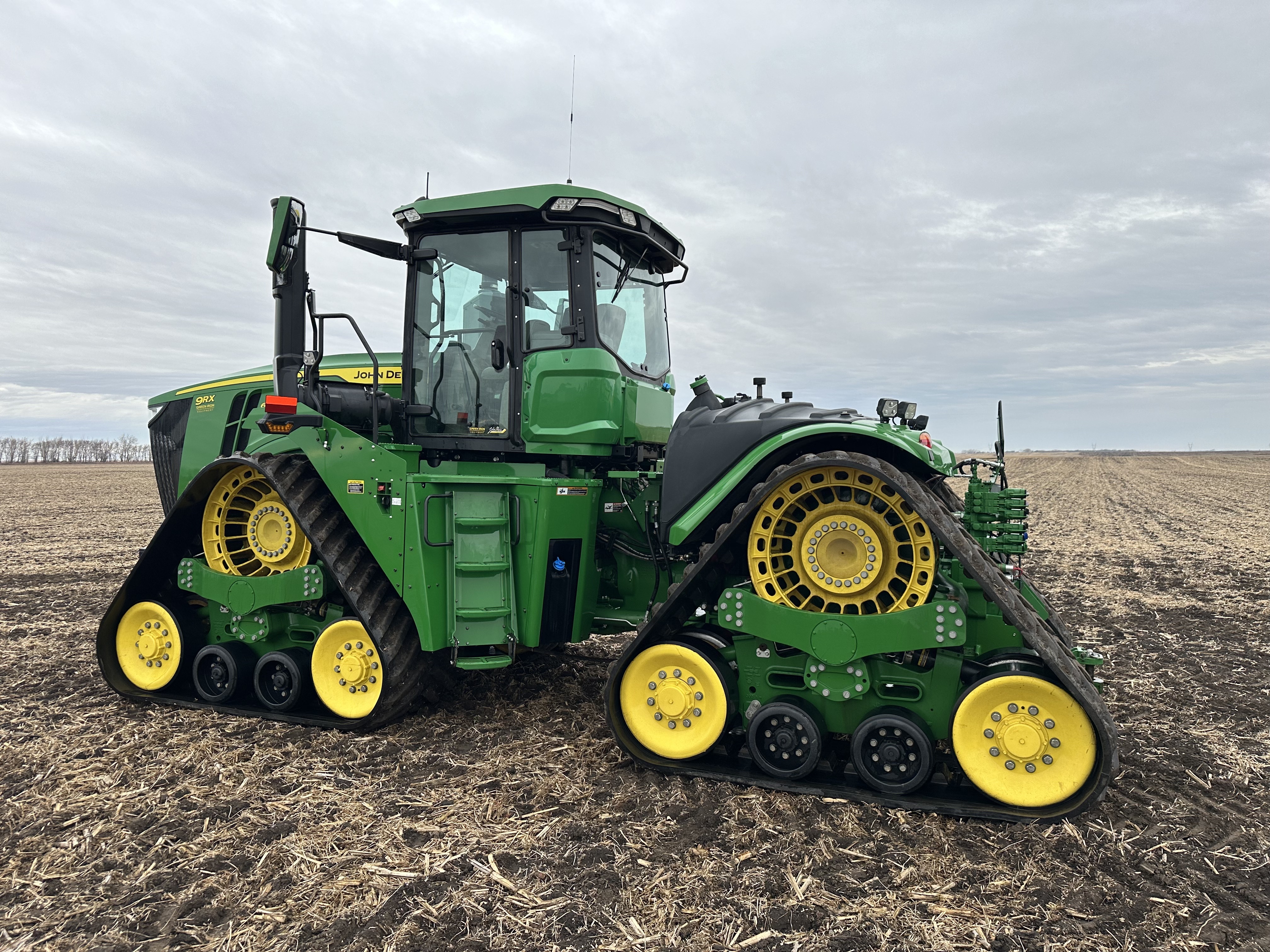 2022 John Deere 9RX 640 Tractor