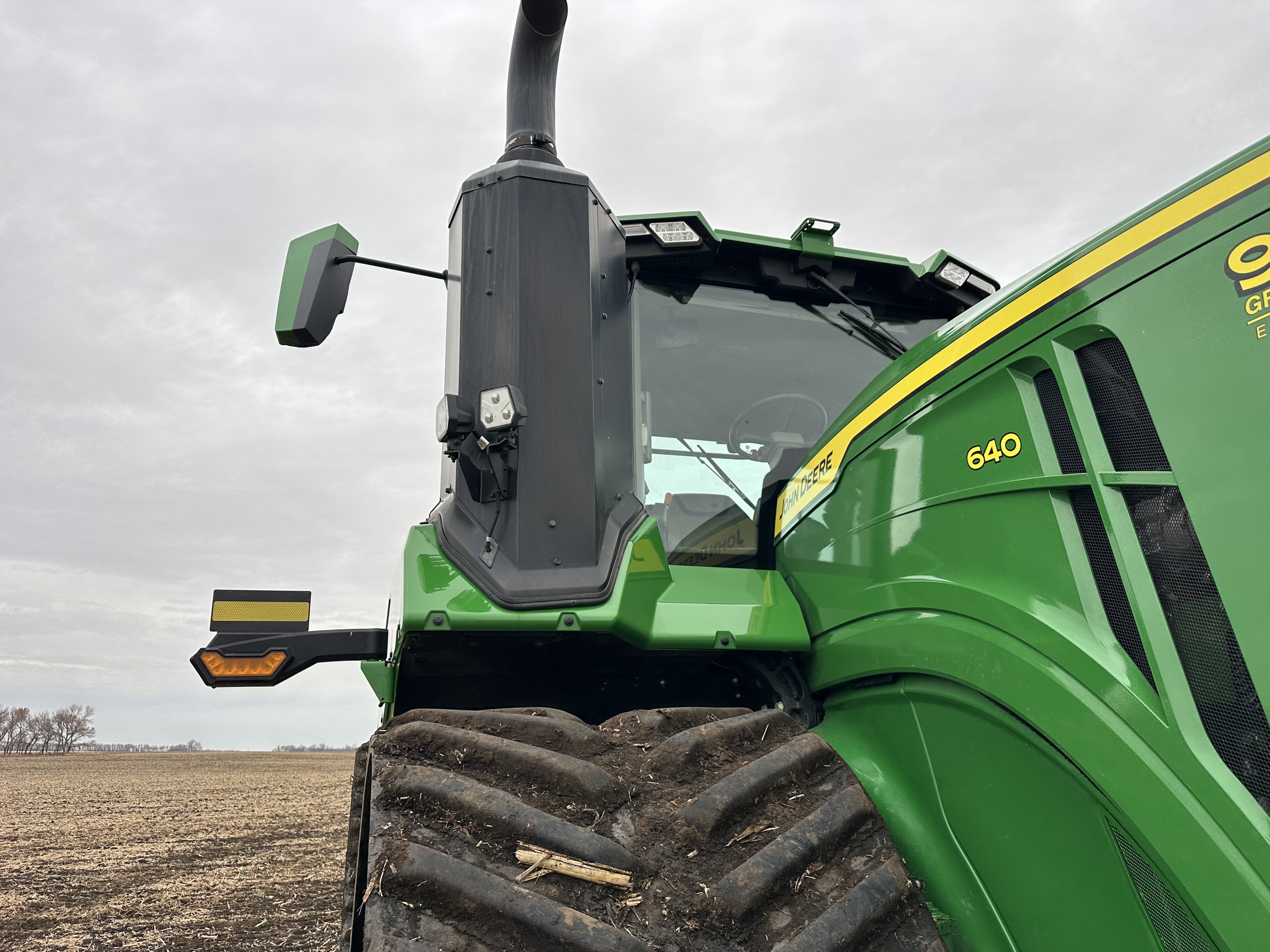 2022 John Deere 9RX 640 Tractor