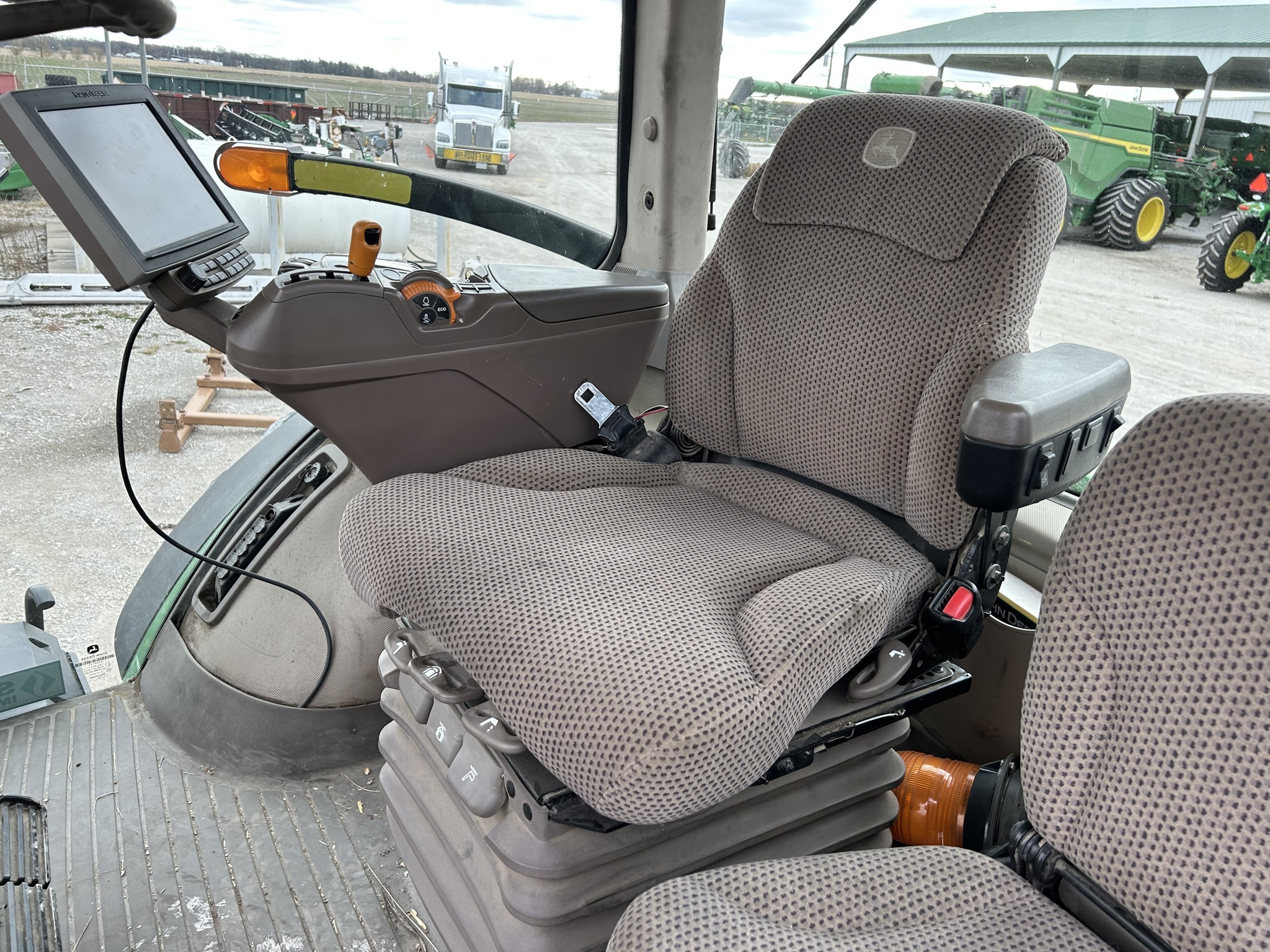 2018 John Deere 8400R Tractor